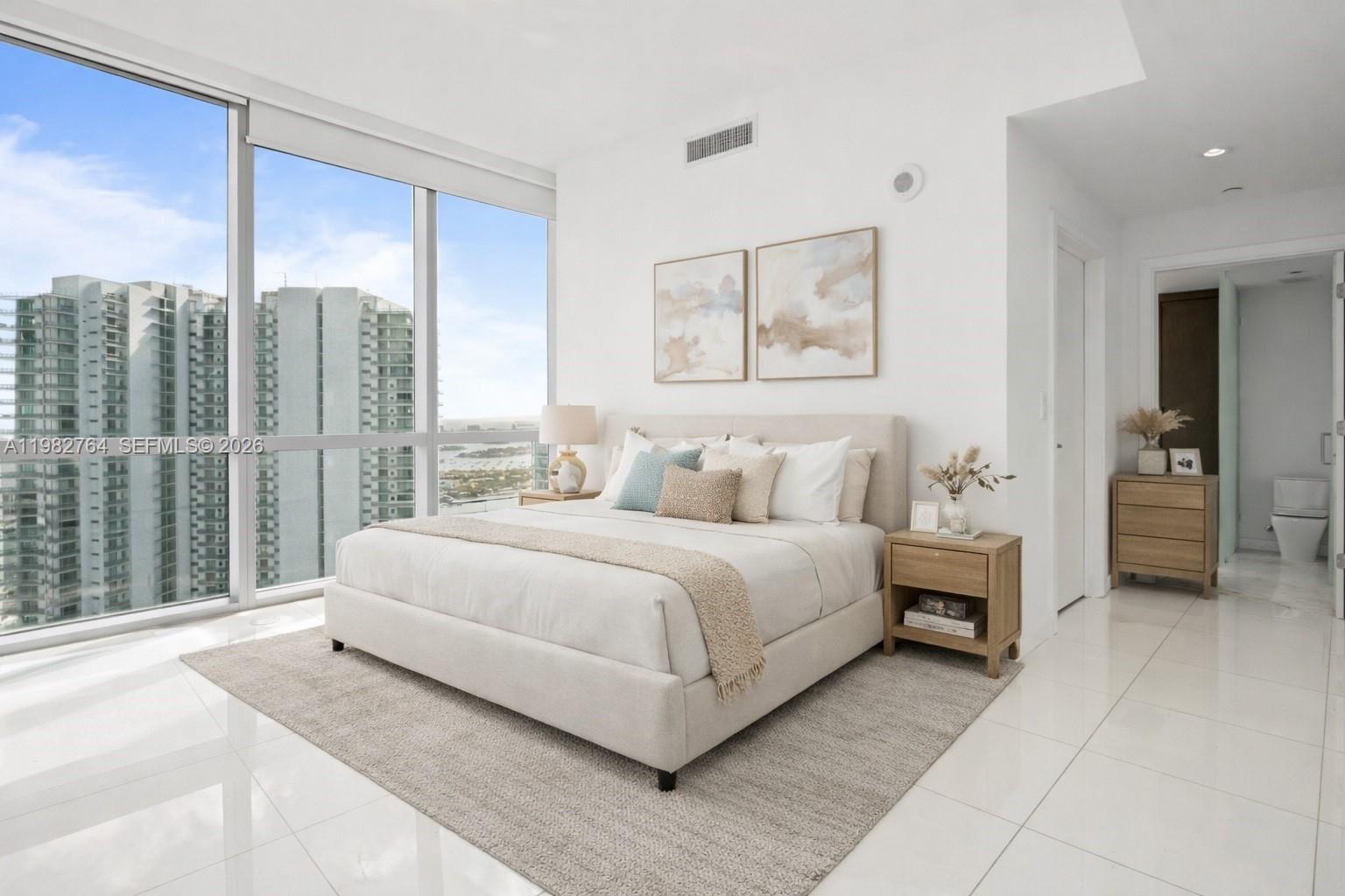 Paramount Miami Worldcent