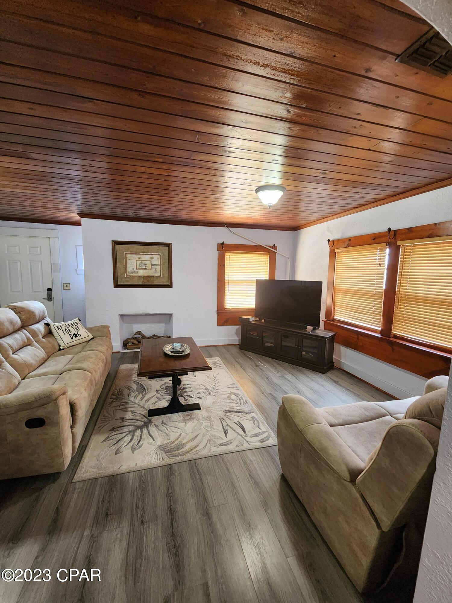 Image 3 For 5410 Sunset Avenue