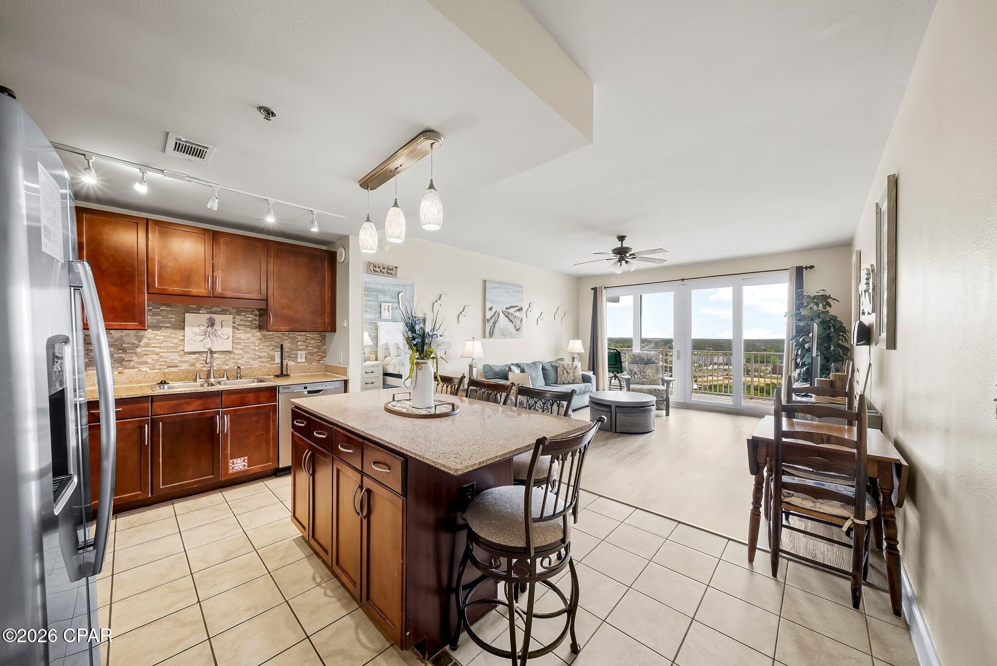 Image 12 For 9902 Thomas Drive 1430
