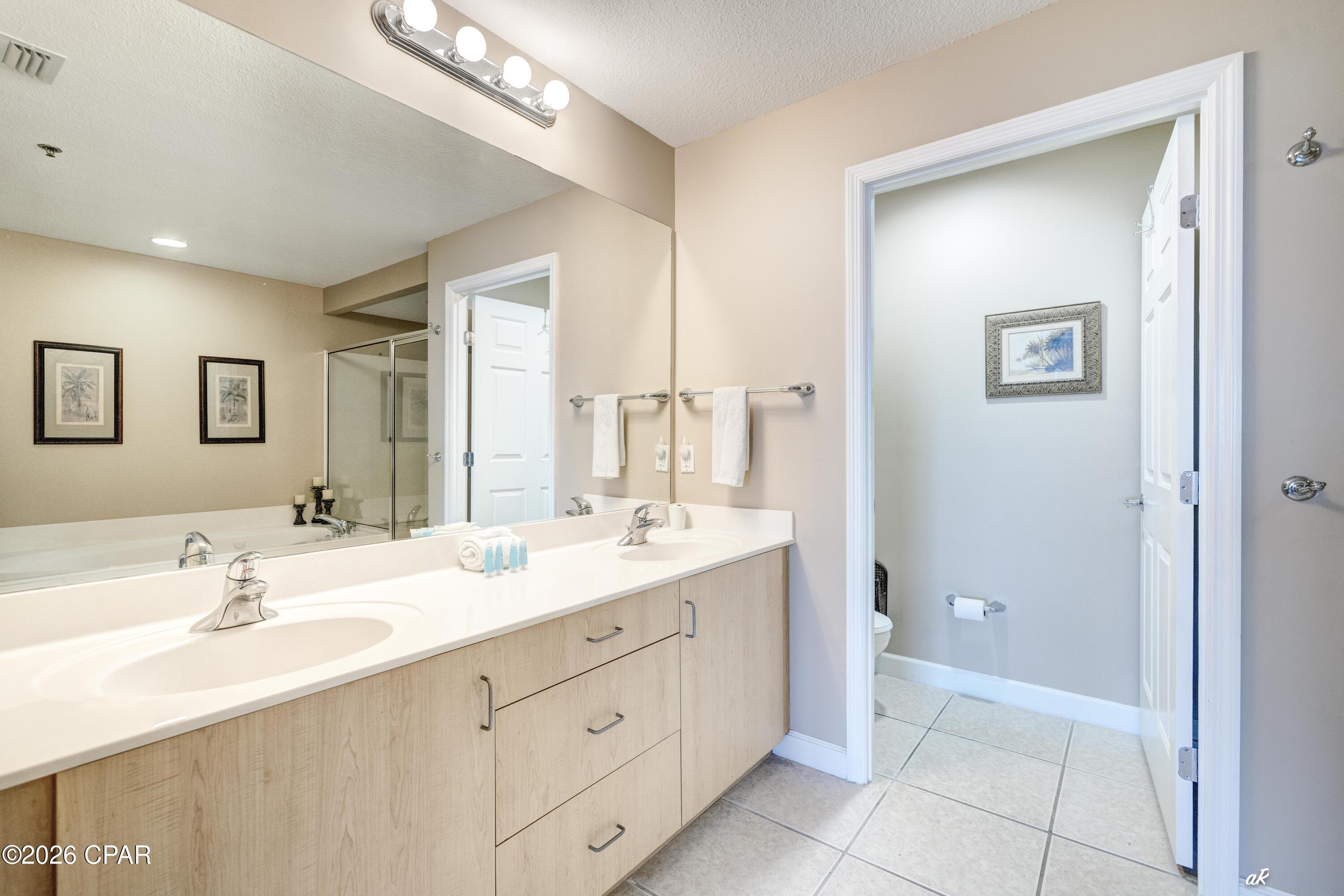 Image 16 For 6627 Thomas Drive 1402