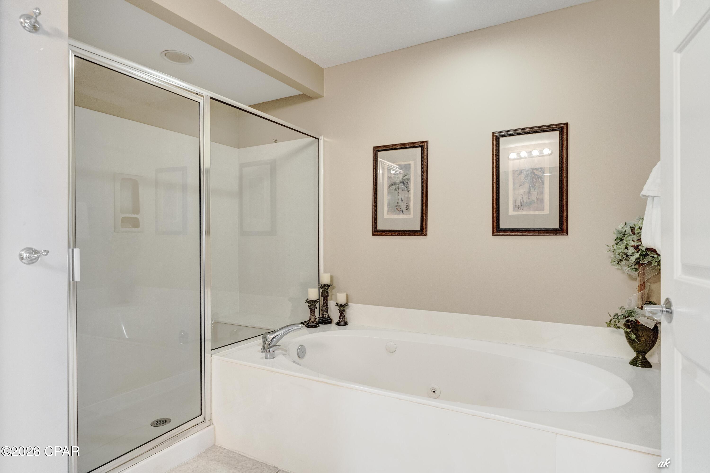 Image 17 For 6627 Thomas Drive 1402