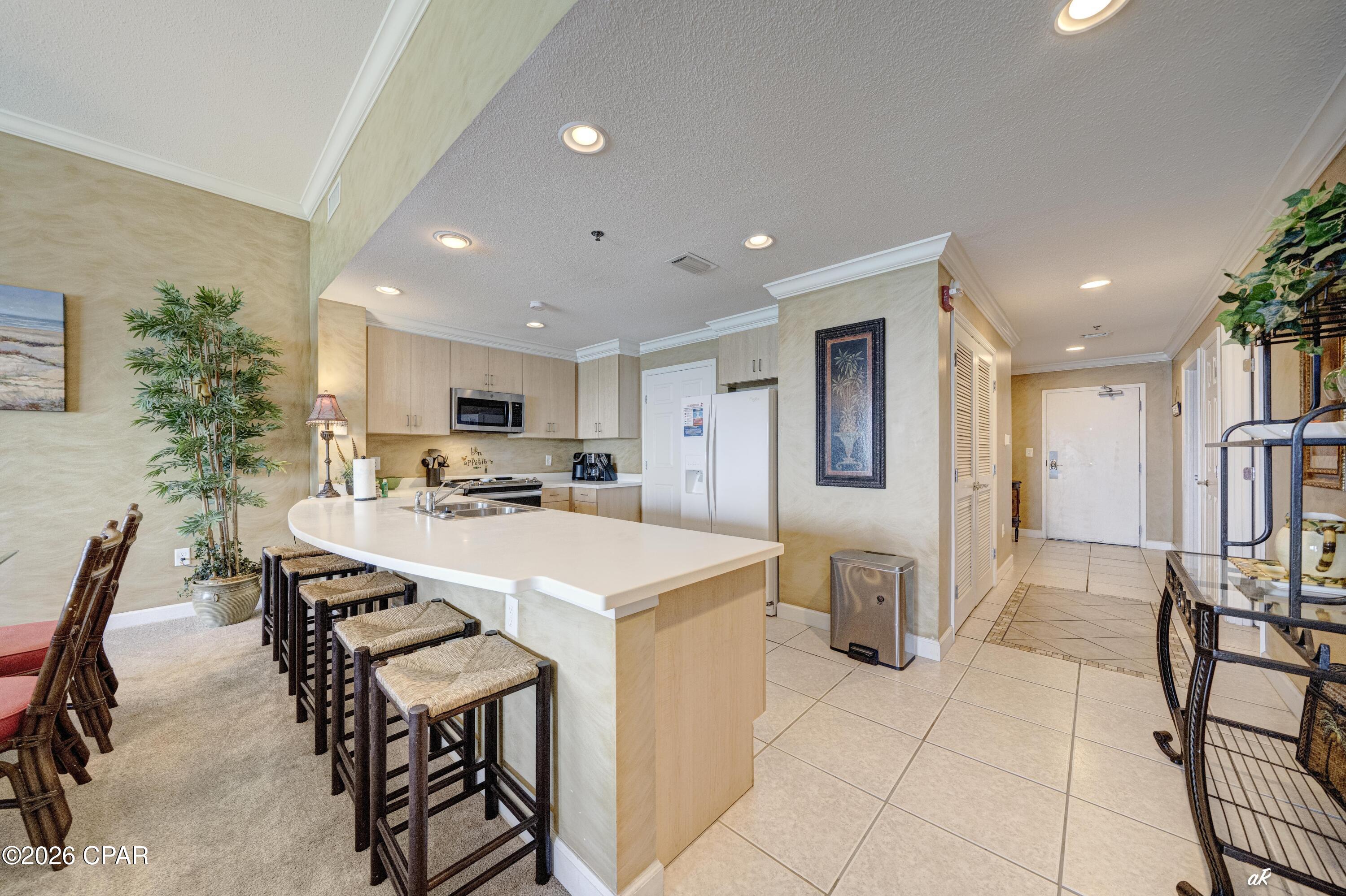 Image 6 For 6627 Thomas Drive 1402