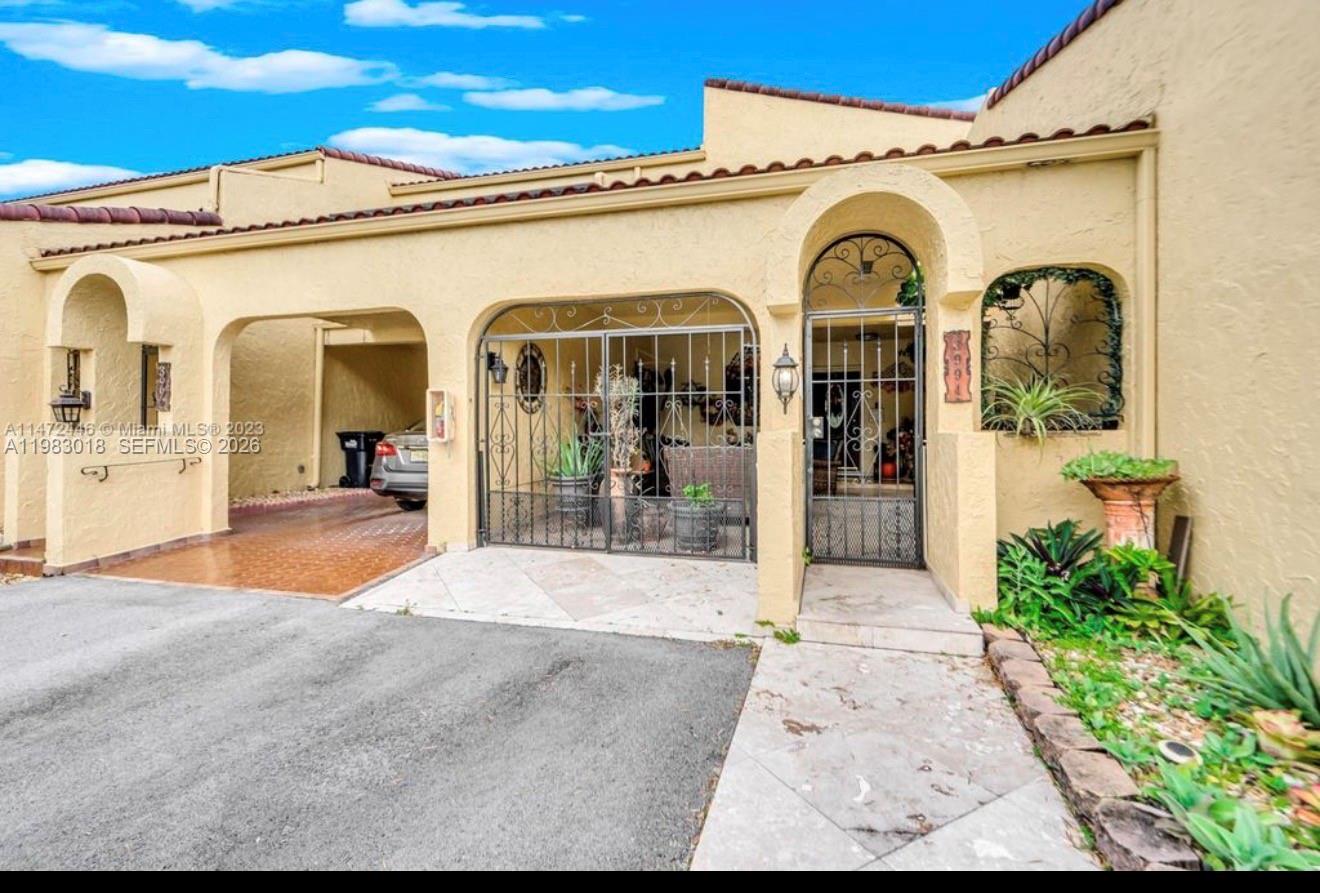 Costa Del Sol Condo No 1