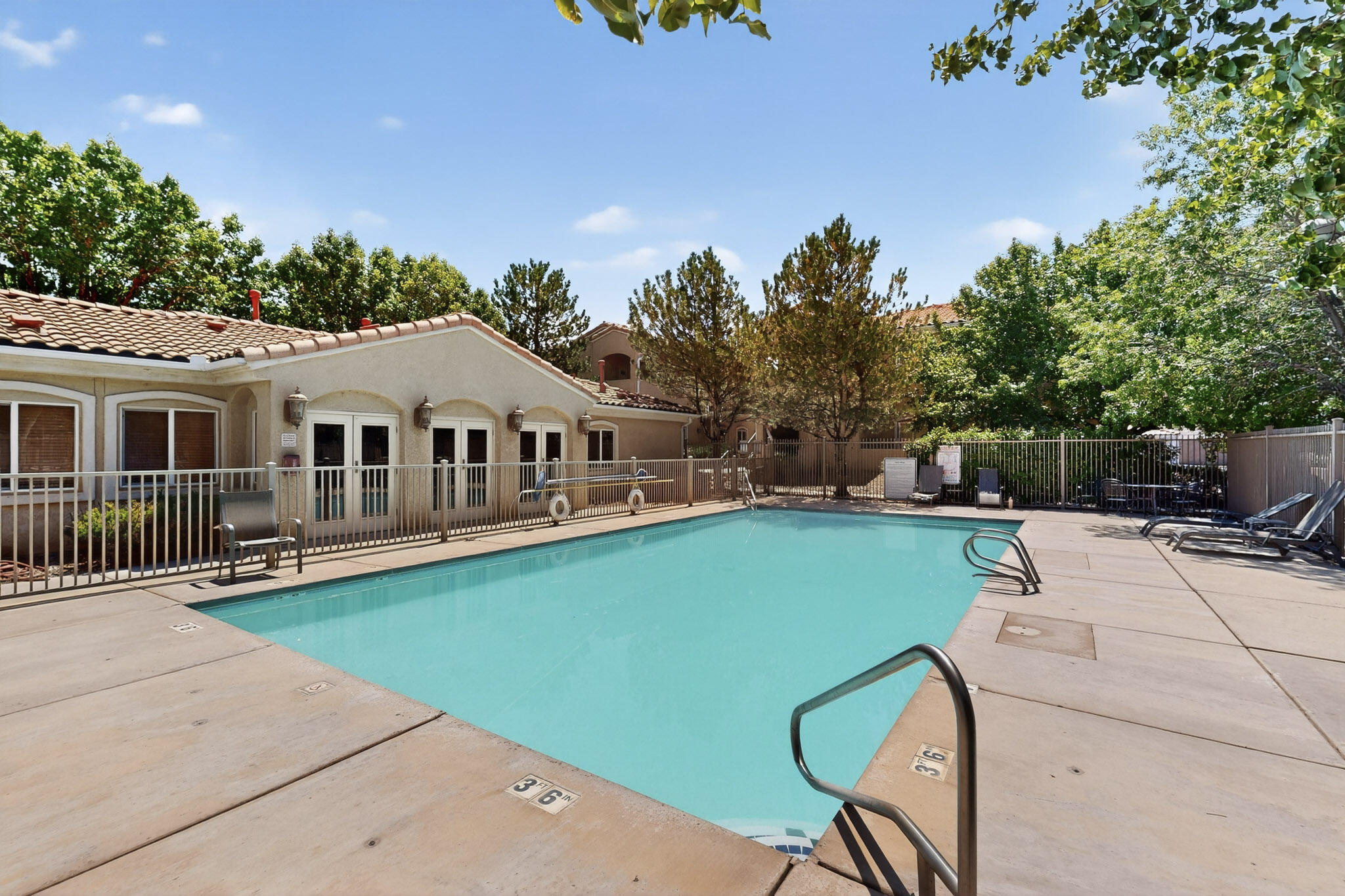 Photo 11 — 6800 Vista Del Norte Road NE 324