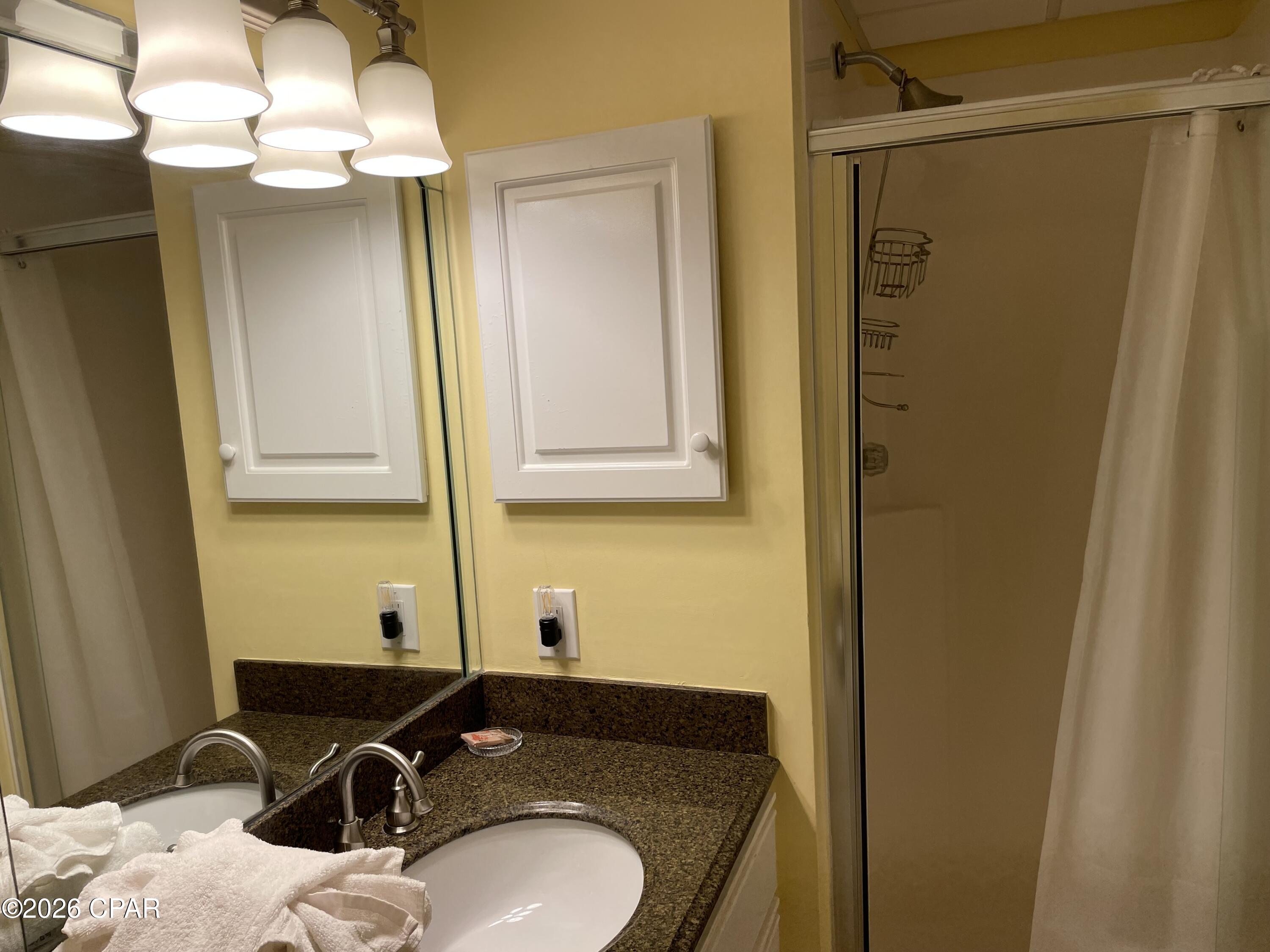 Image 15 For 6905 Thomas Drive 802