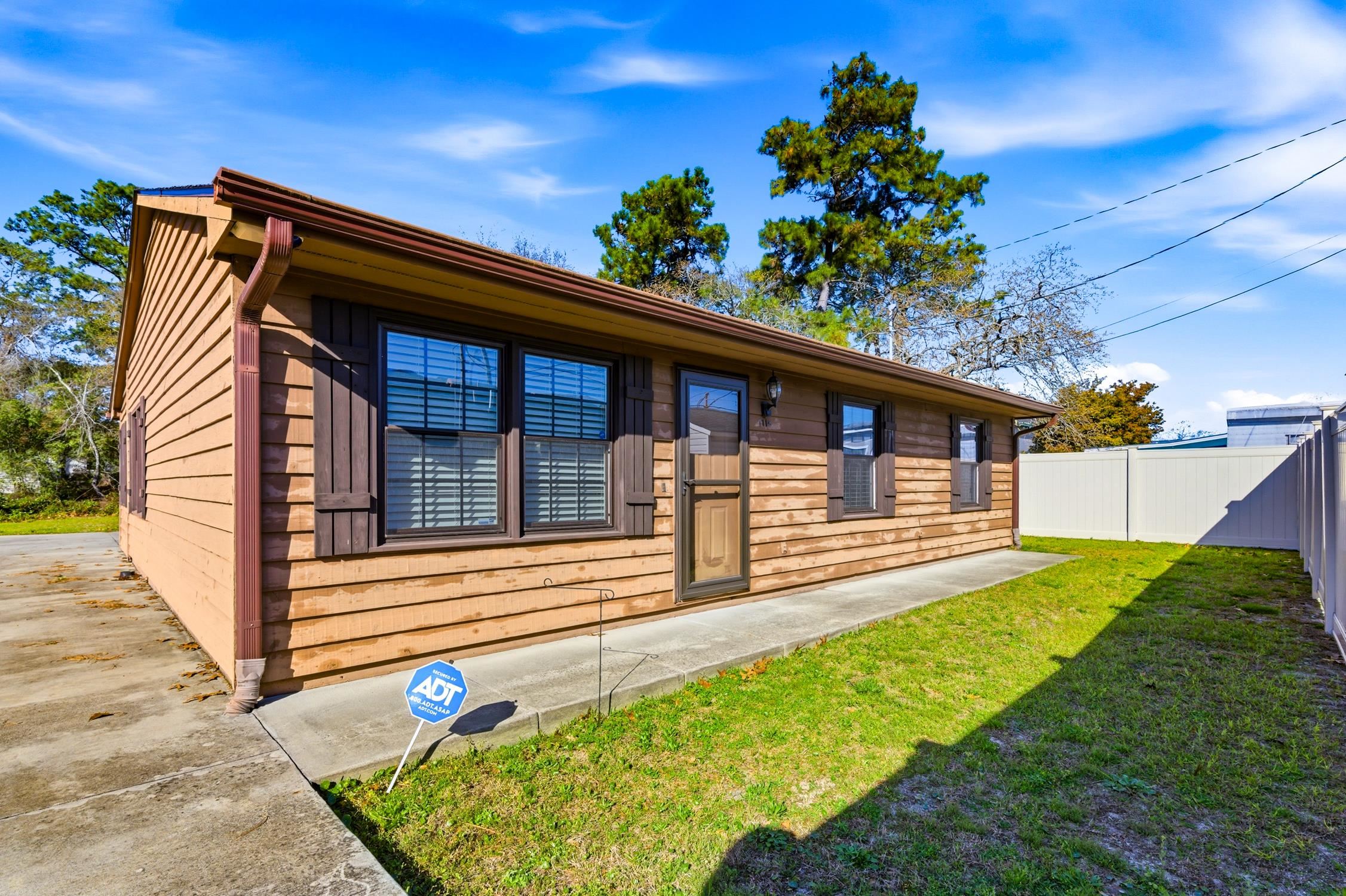 711B S 28th Ave. S North Myrtle Beach, SC 29582