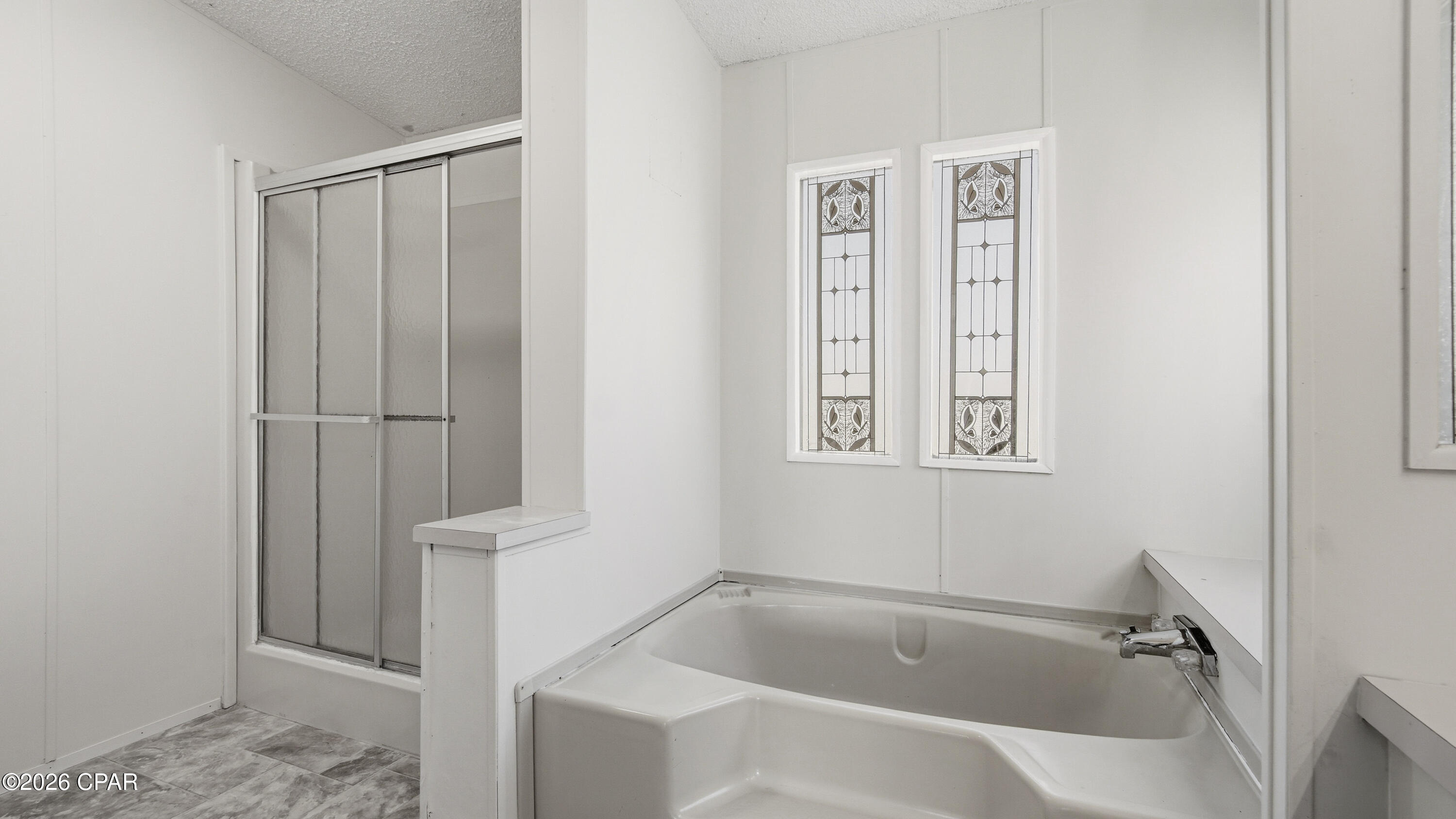 Image 13 For 586 Hickory Bluff Drive