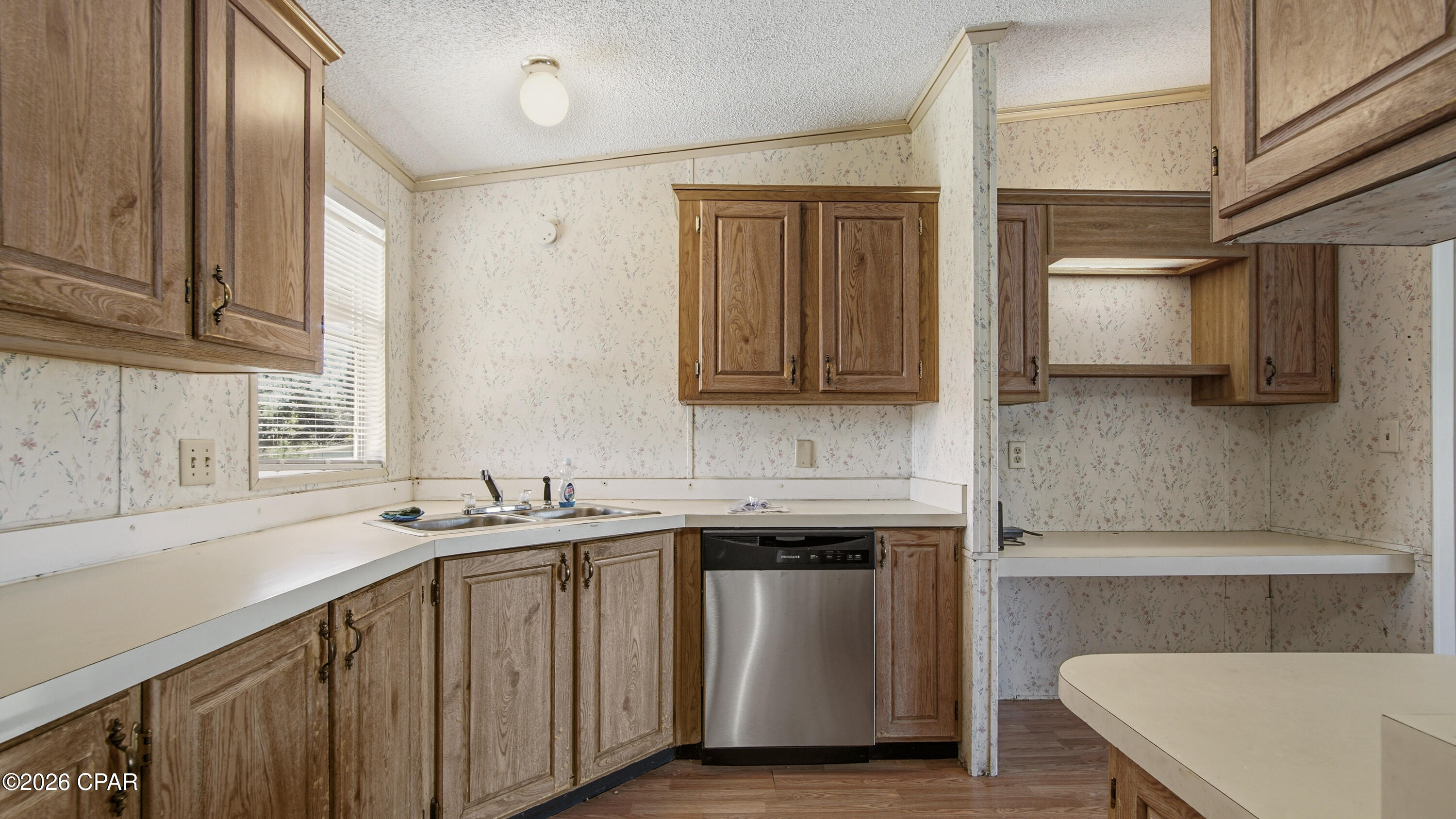 Image 20 For 586 Hickory Bluff Drive