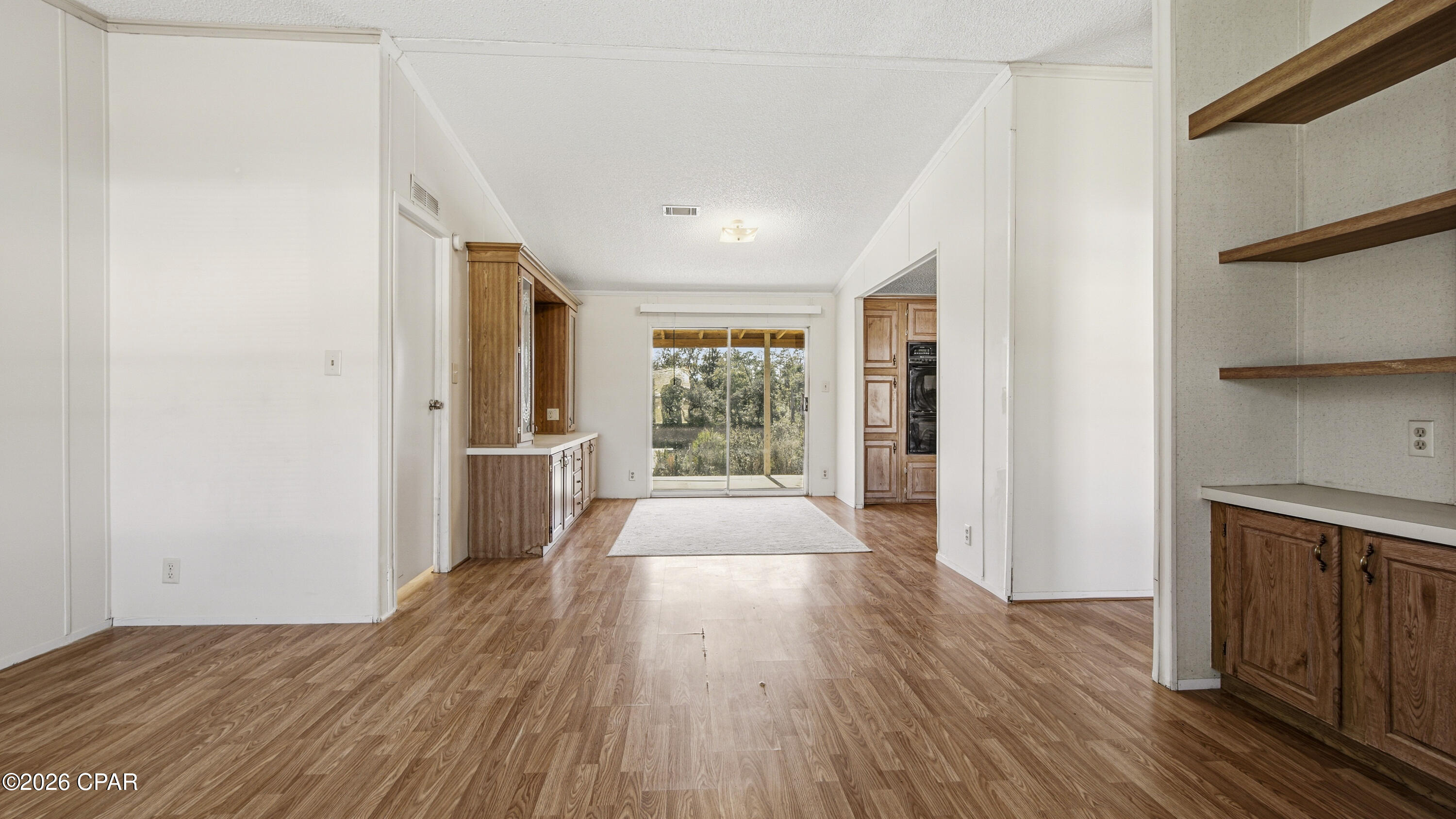 Image 7 For 586 Hickory Bluff Drive