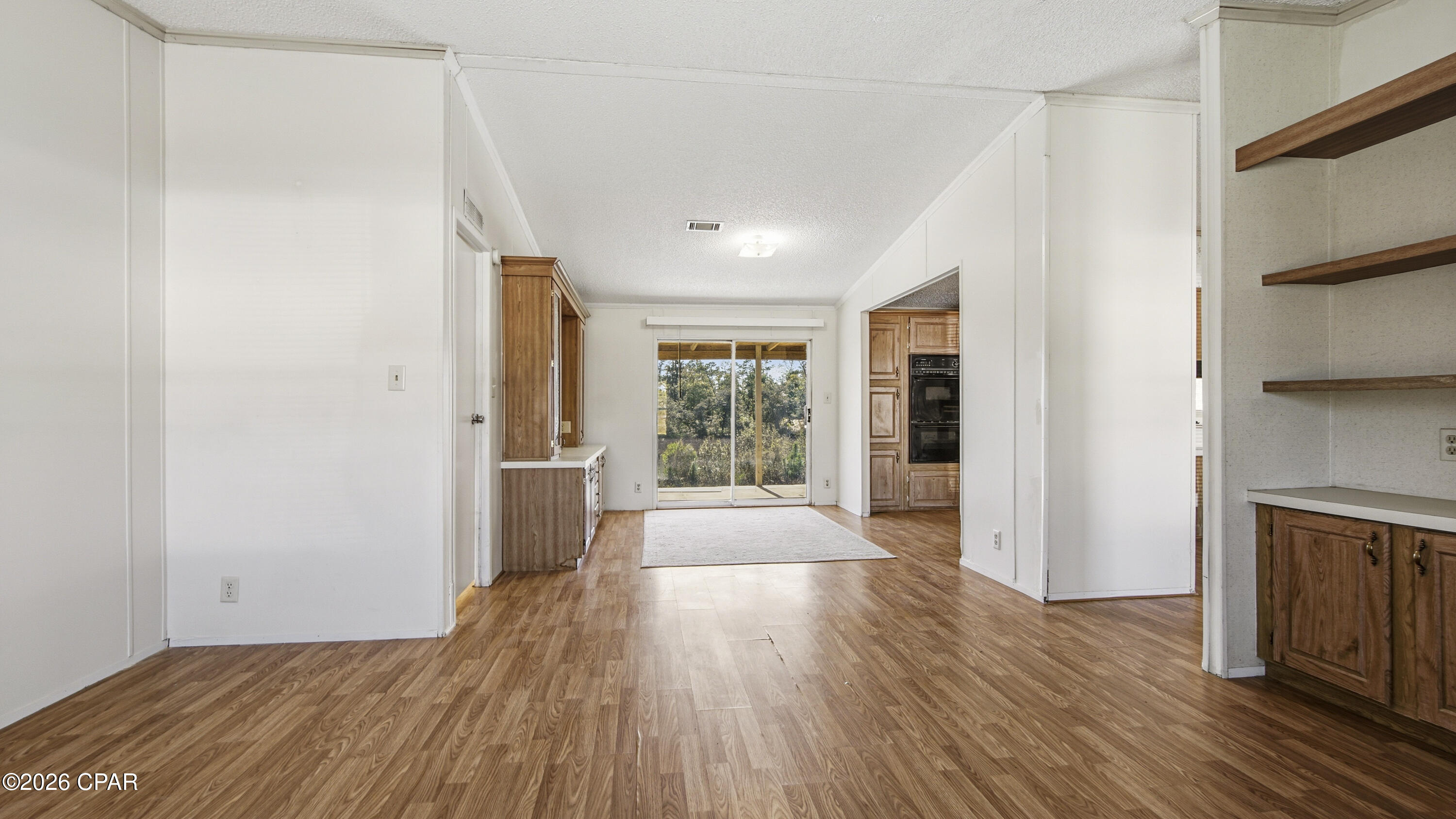 Image 9 For 586 Hickory Bluff Drive