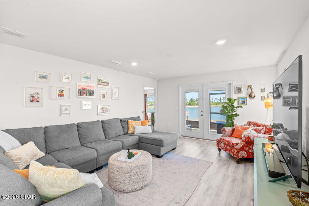 Image 8 For 6574 Canley Court