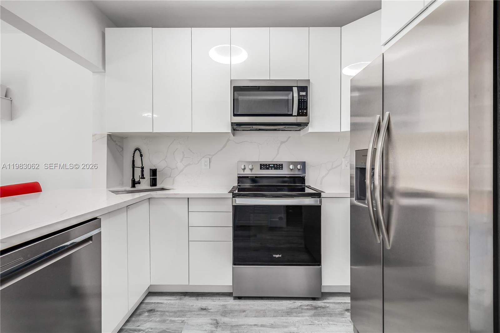 Property photo # 6