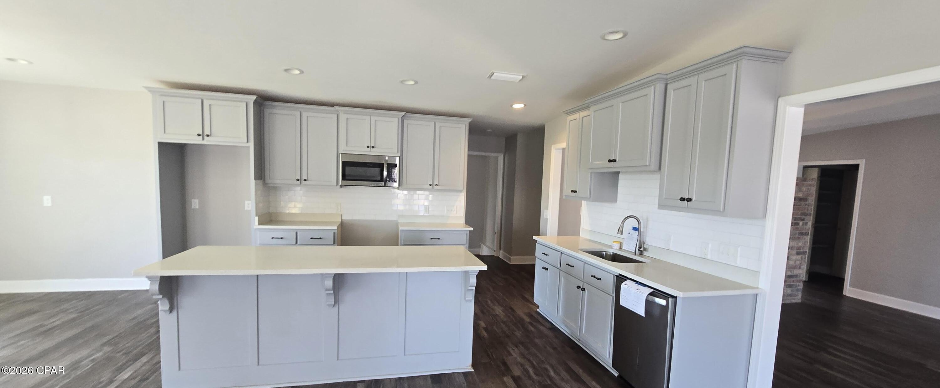 Image 5 For 760 Rosemont Drive