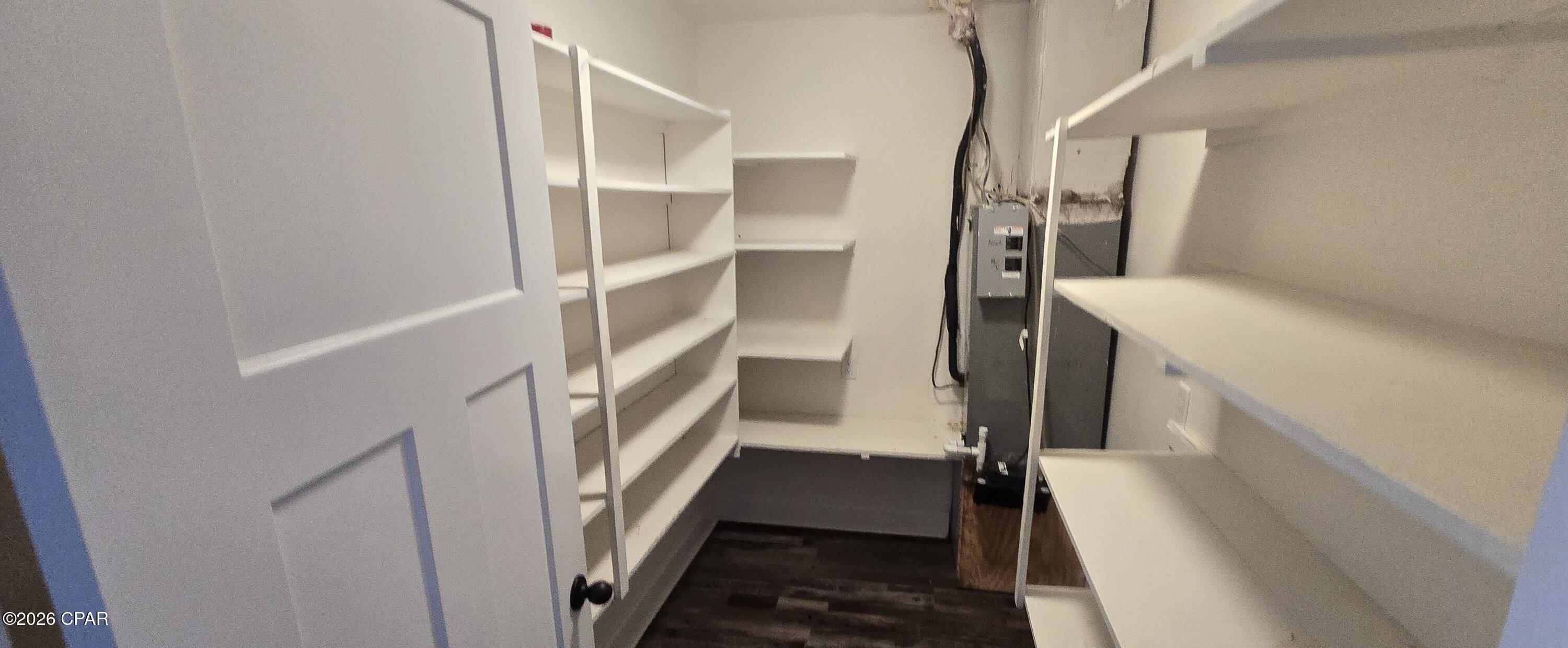 Image 6 For 760 Rosemont Drive