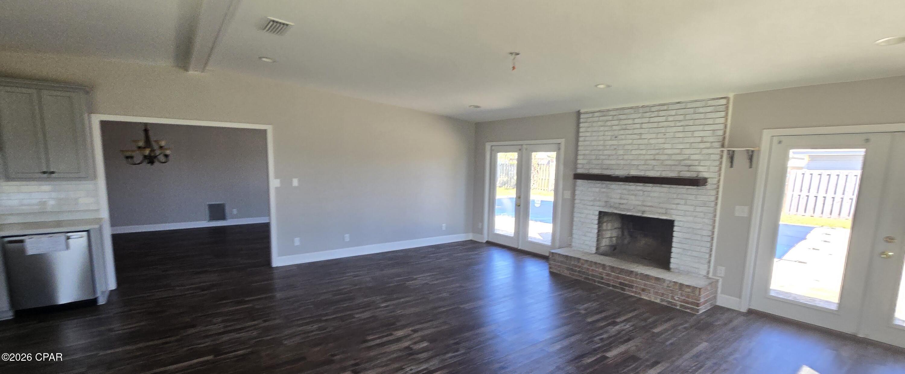 Image 9 For 760 Rosemont Drive