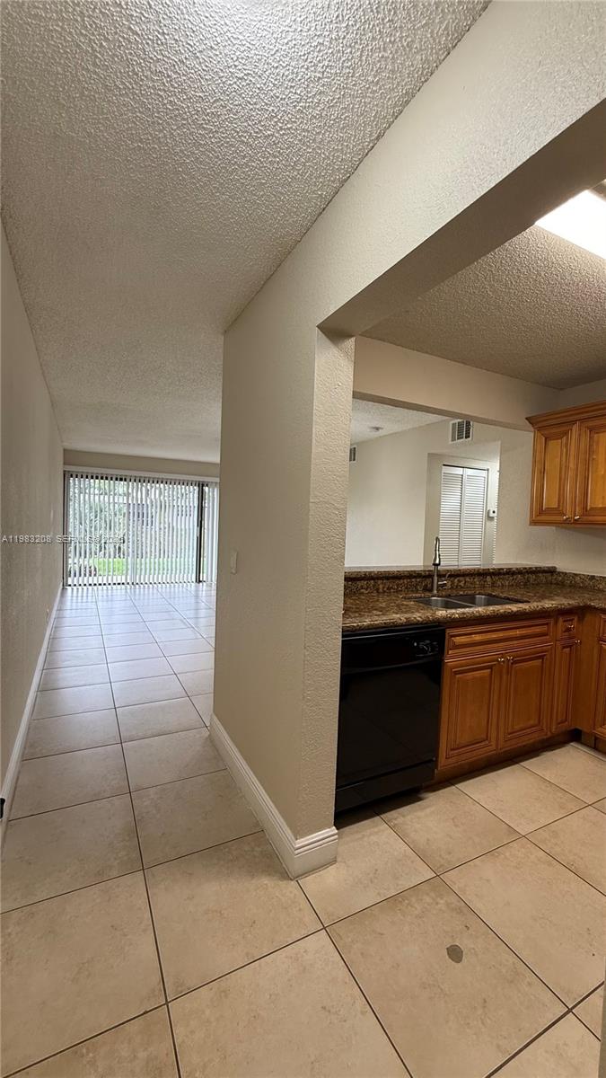 Palm Beach Grande Condo