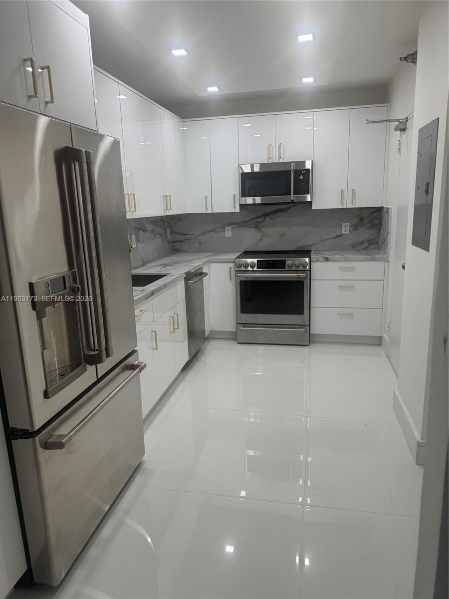 Property photo # 0