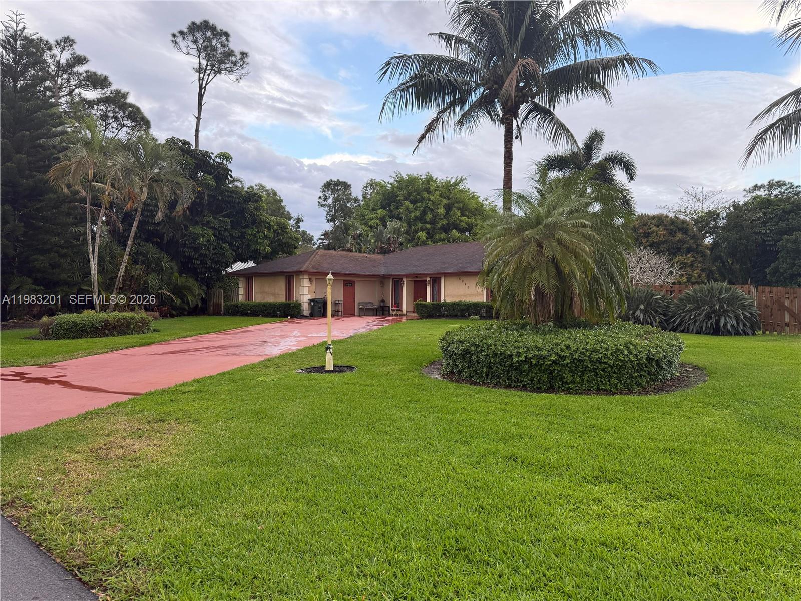 Pine Country Pb36P129 And