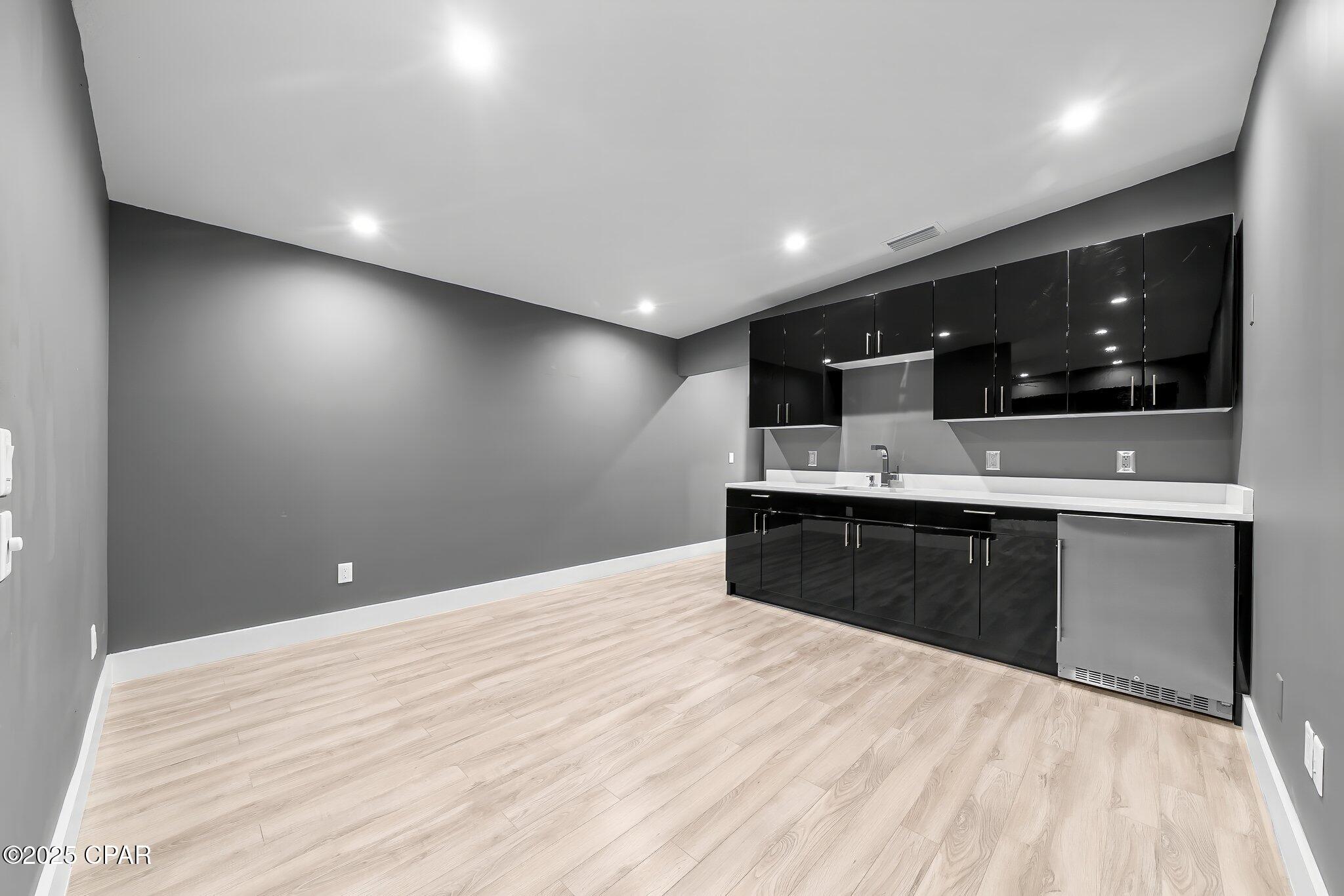 Listing photo id 20 for 1806&1808 Brown Avenue