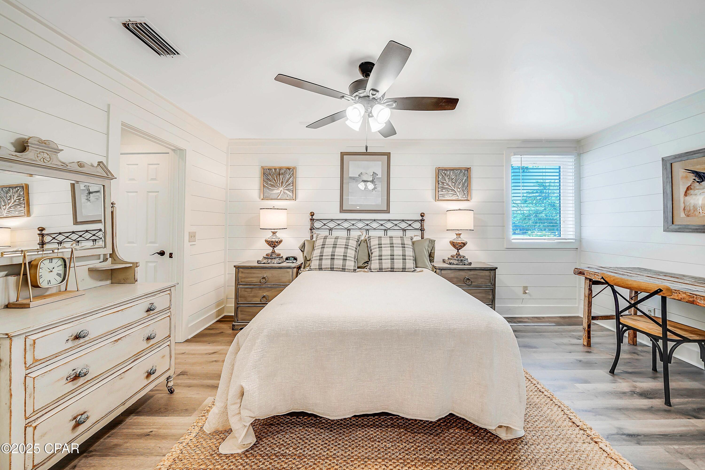 Image 20 For 4726 Bay Point  C226