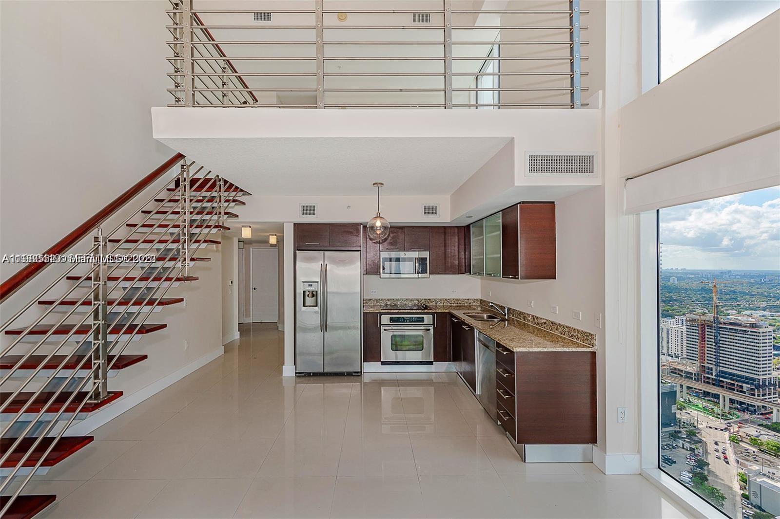 Brickell On The River S T