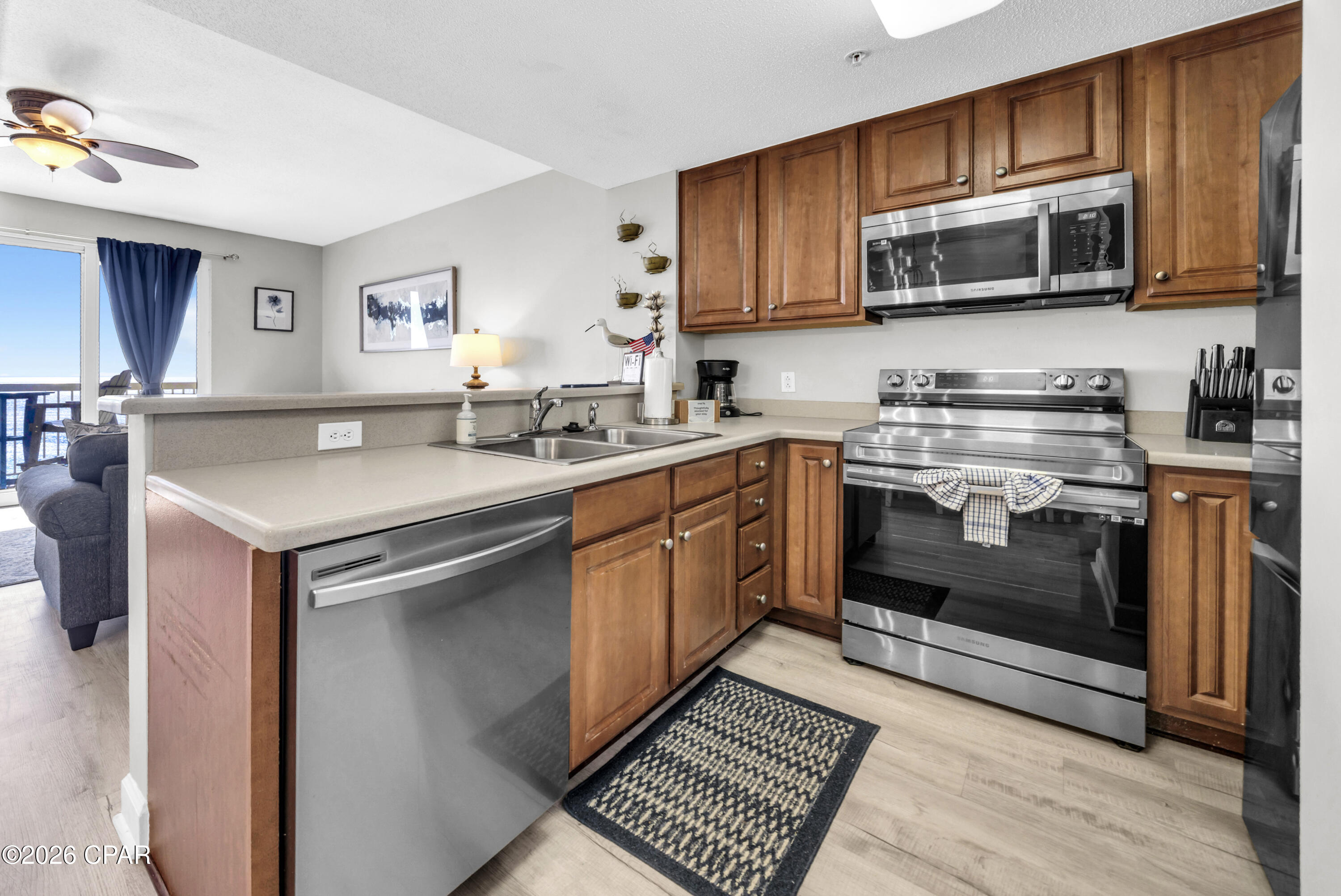 Image 7 For 5115 Gulf Drive 1403