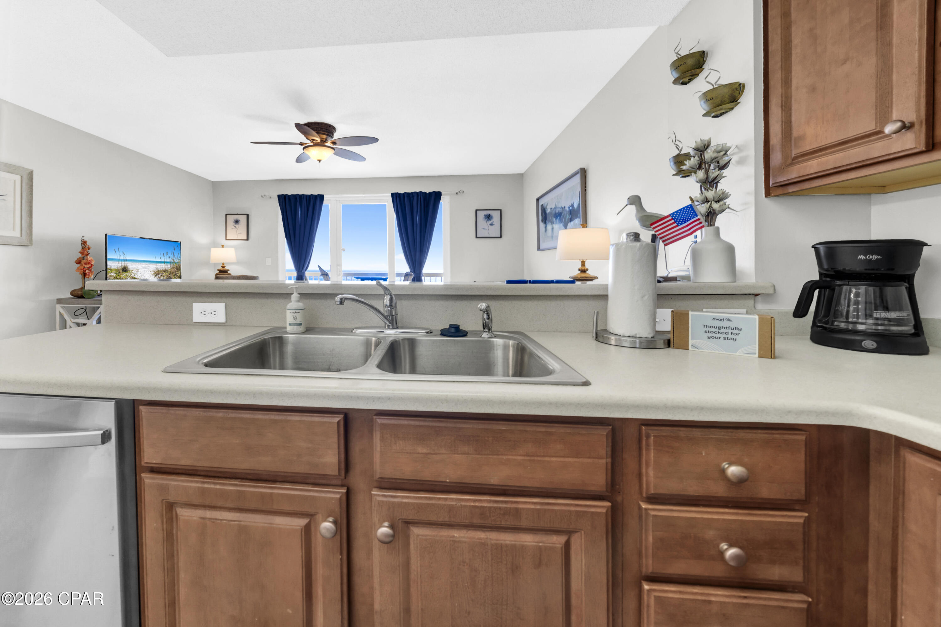 Image 8 For 5115 Gulf Drive 1403