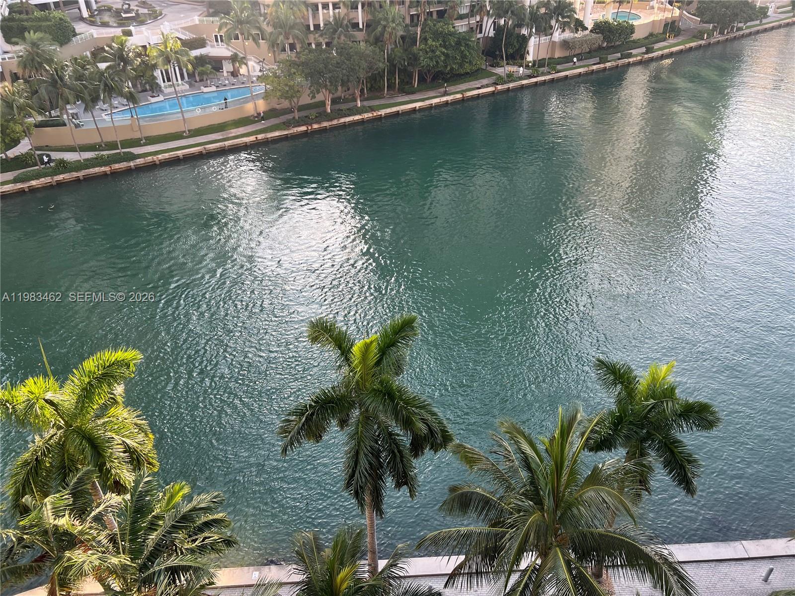 Iconbrickell Condo No 1