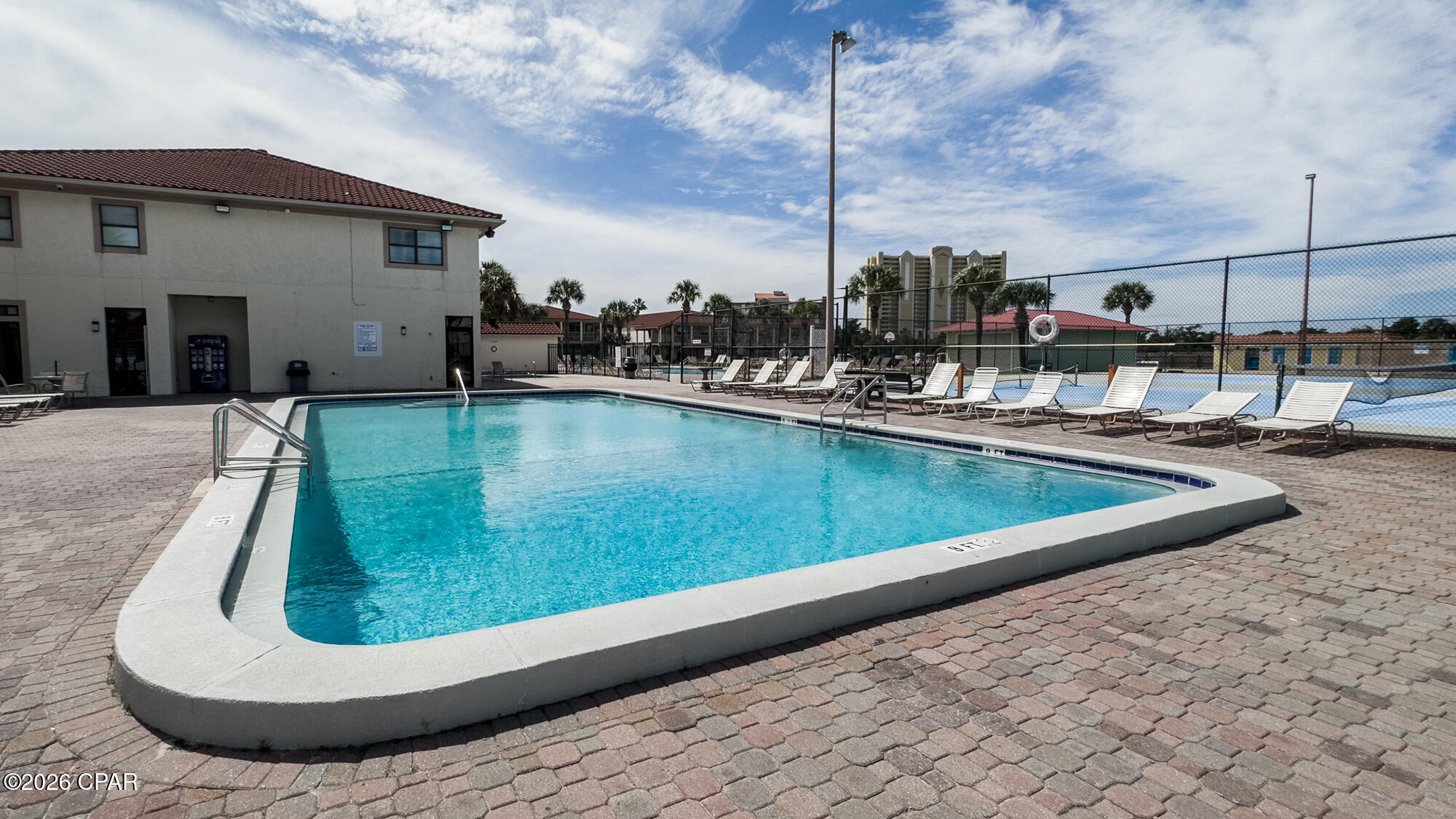 Image 21 For 17462 Front Beach  56103