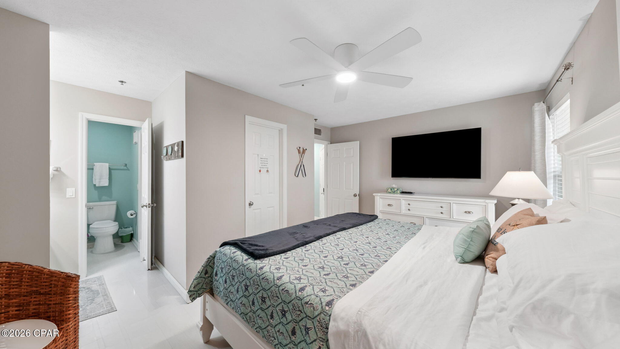 Image 7 For 17462 Front Beach  56103