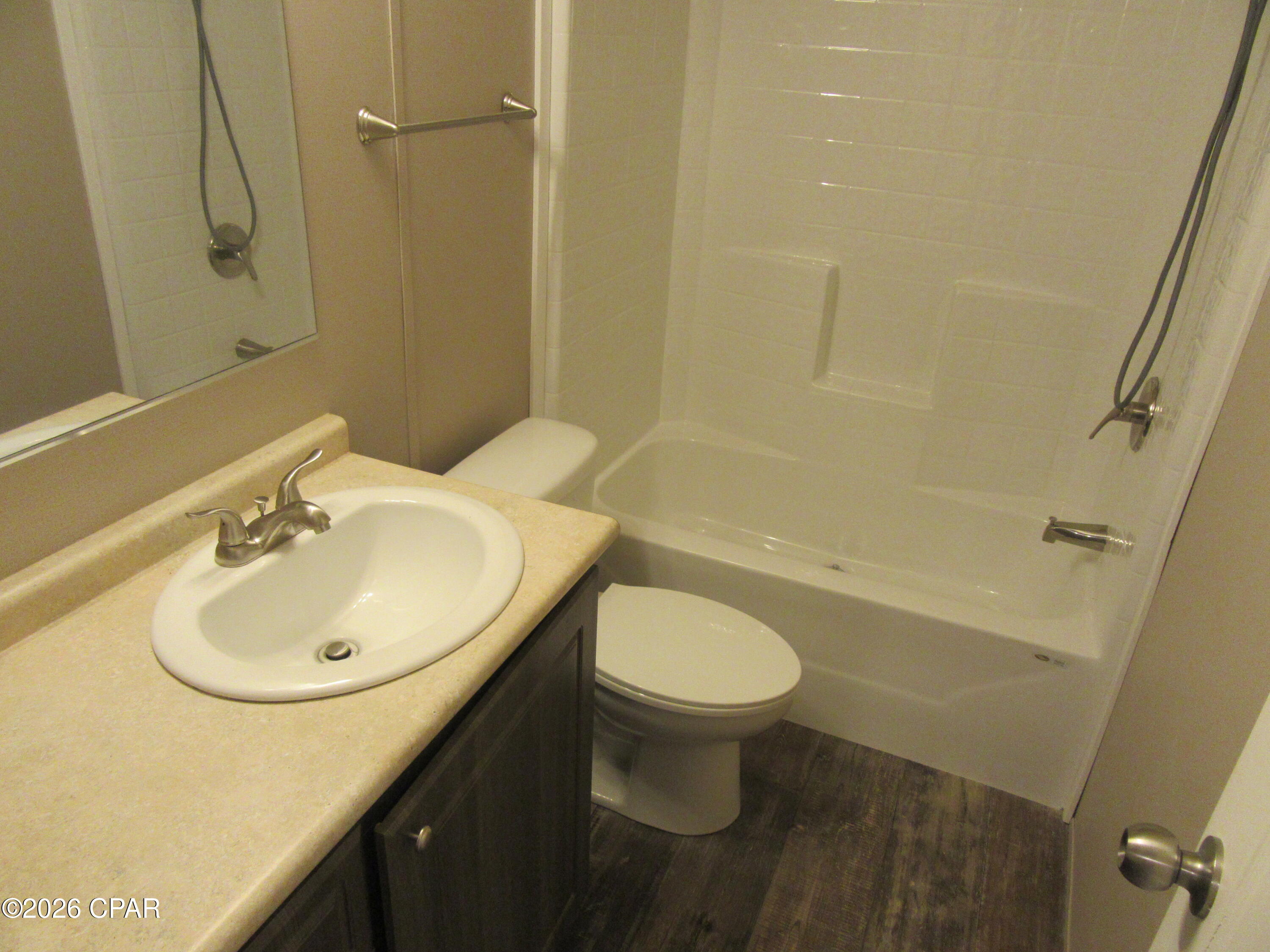 Image 13 For 4905 Alameda Street #1