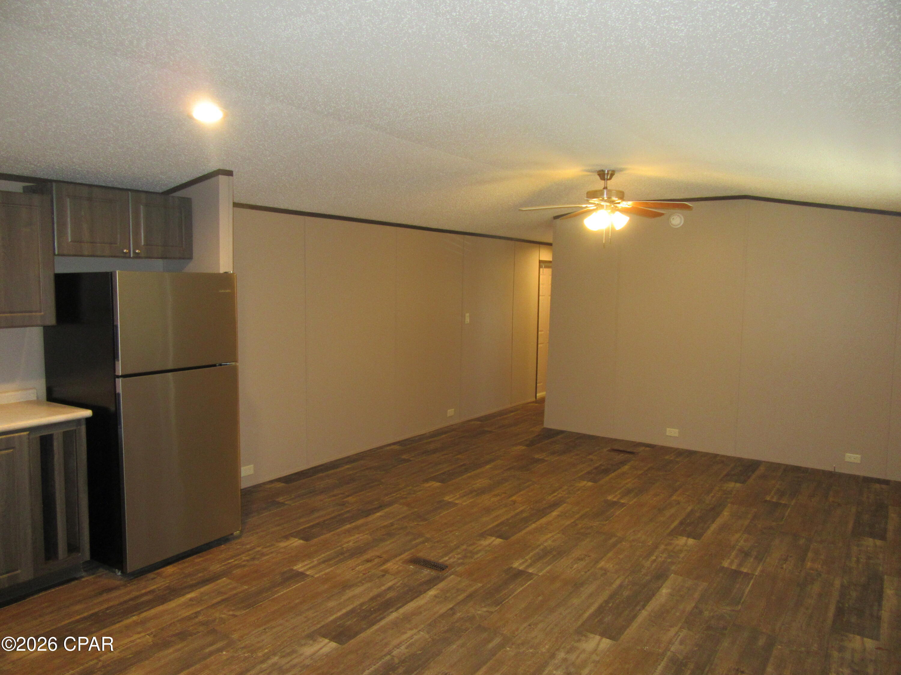 Image 6 For 4905 Alameda Street #1