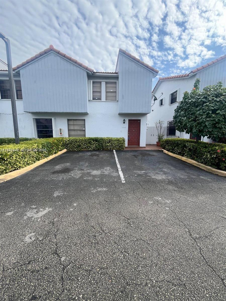 Property photo # 0