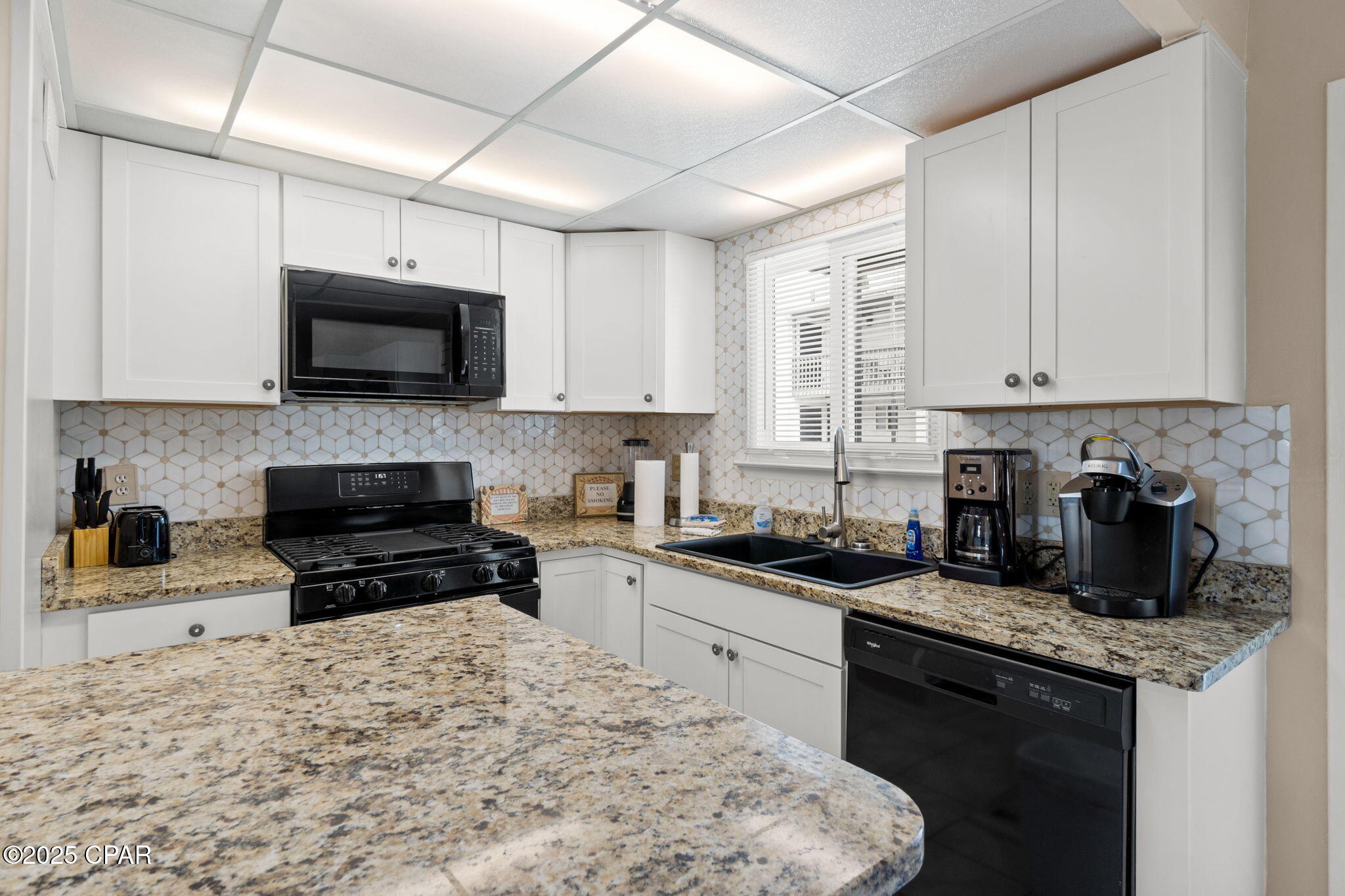 Image 21 For 627 Laurel Street