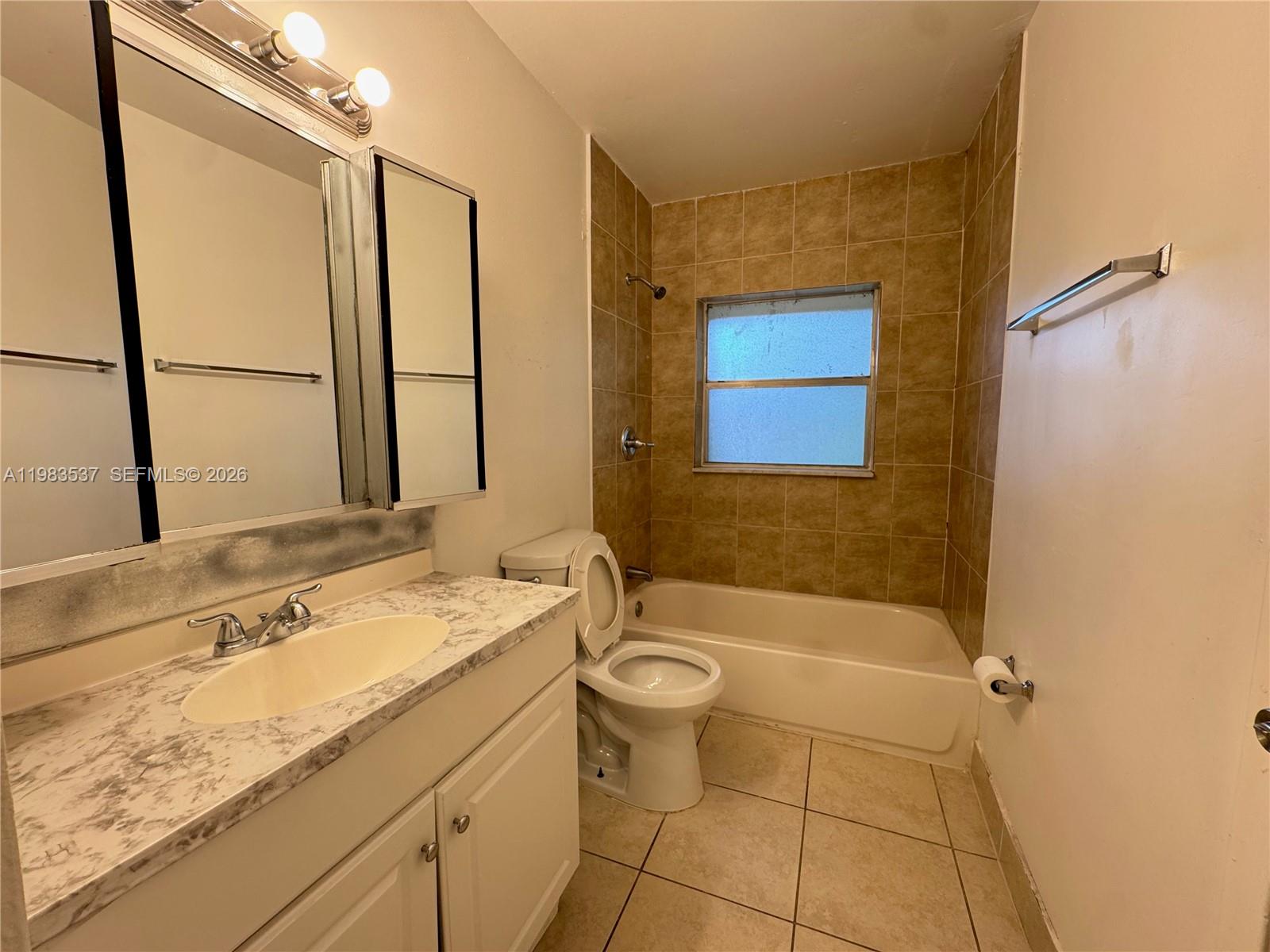 Property photo # 4