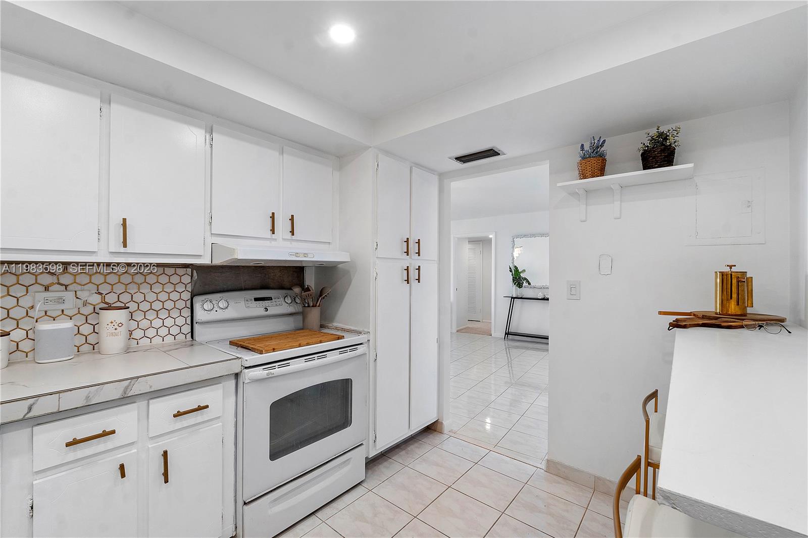 Property photo # 2