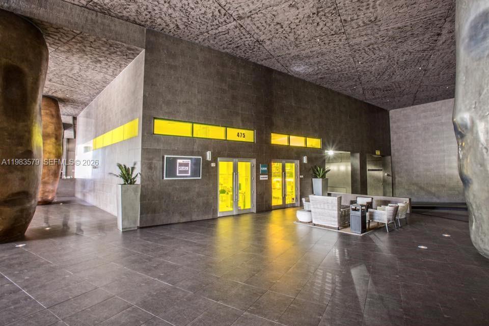 Iconbrickell Condo No 1