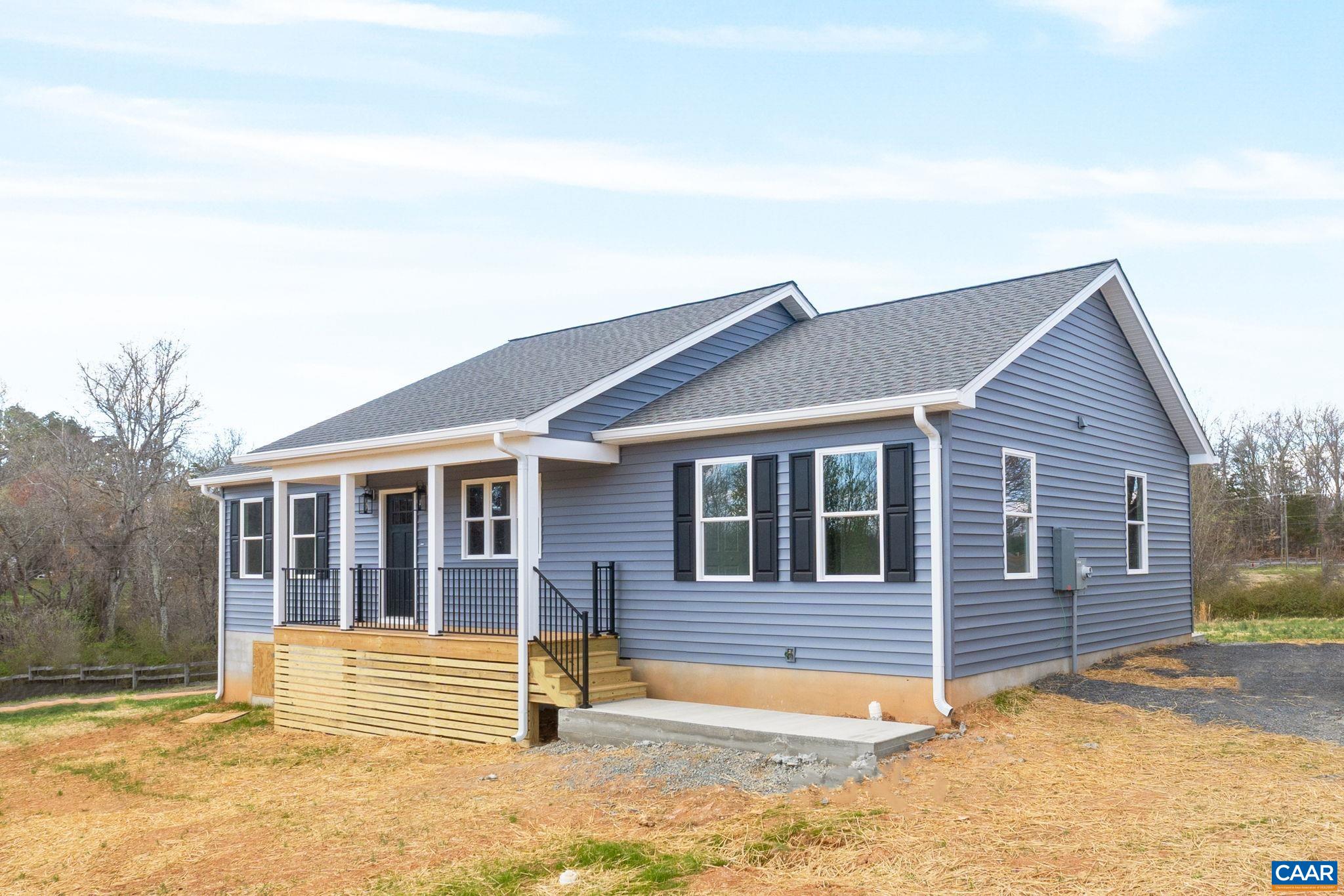 140 DOGWOOD HTS, Scottsville, VA 24590