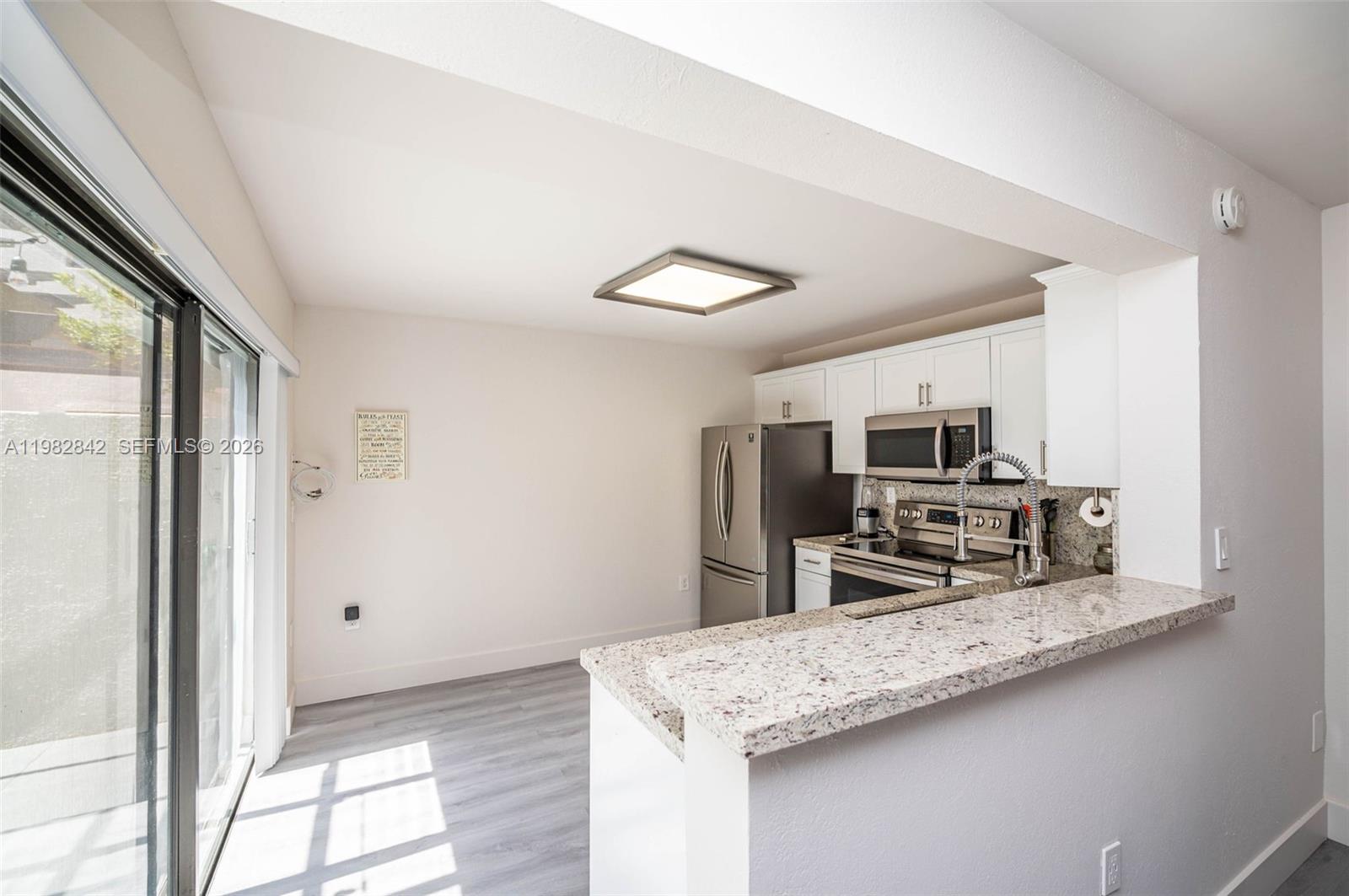 Property photo # 6