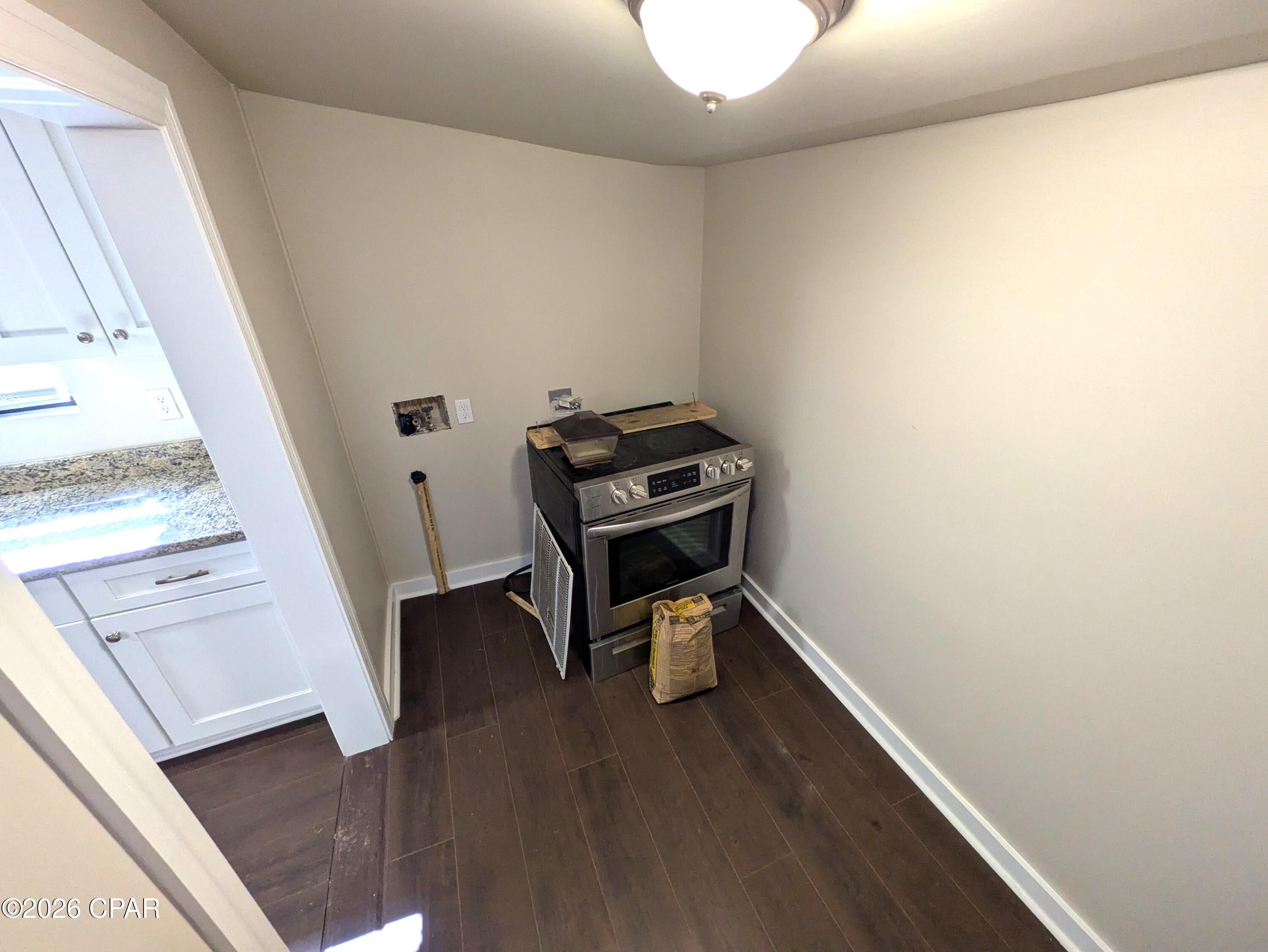 Image 10 For 213 Springfield Avenue