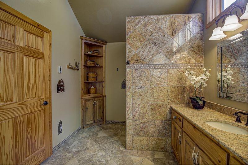 Roberts Lake Property 2210 Switzers Pt Rd Photo 37