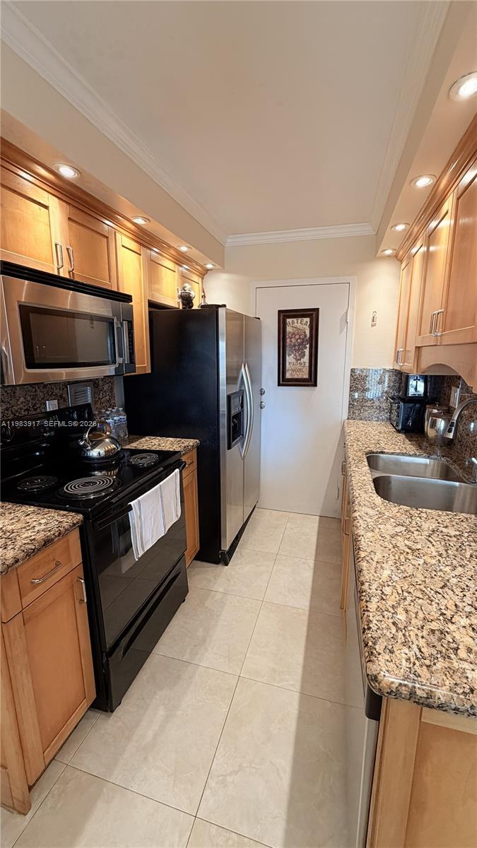 Property photo # 8