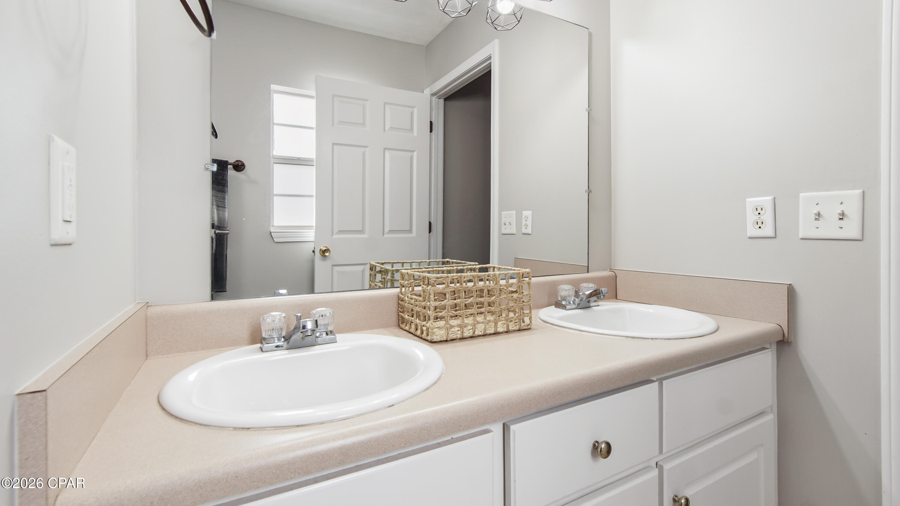 Image 10 For 7912 Campflowers Road