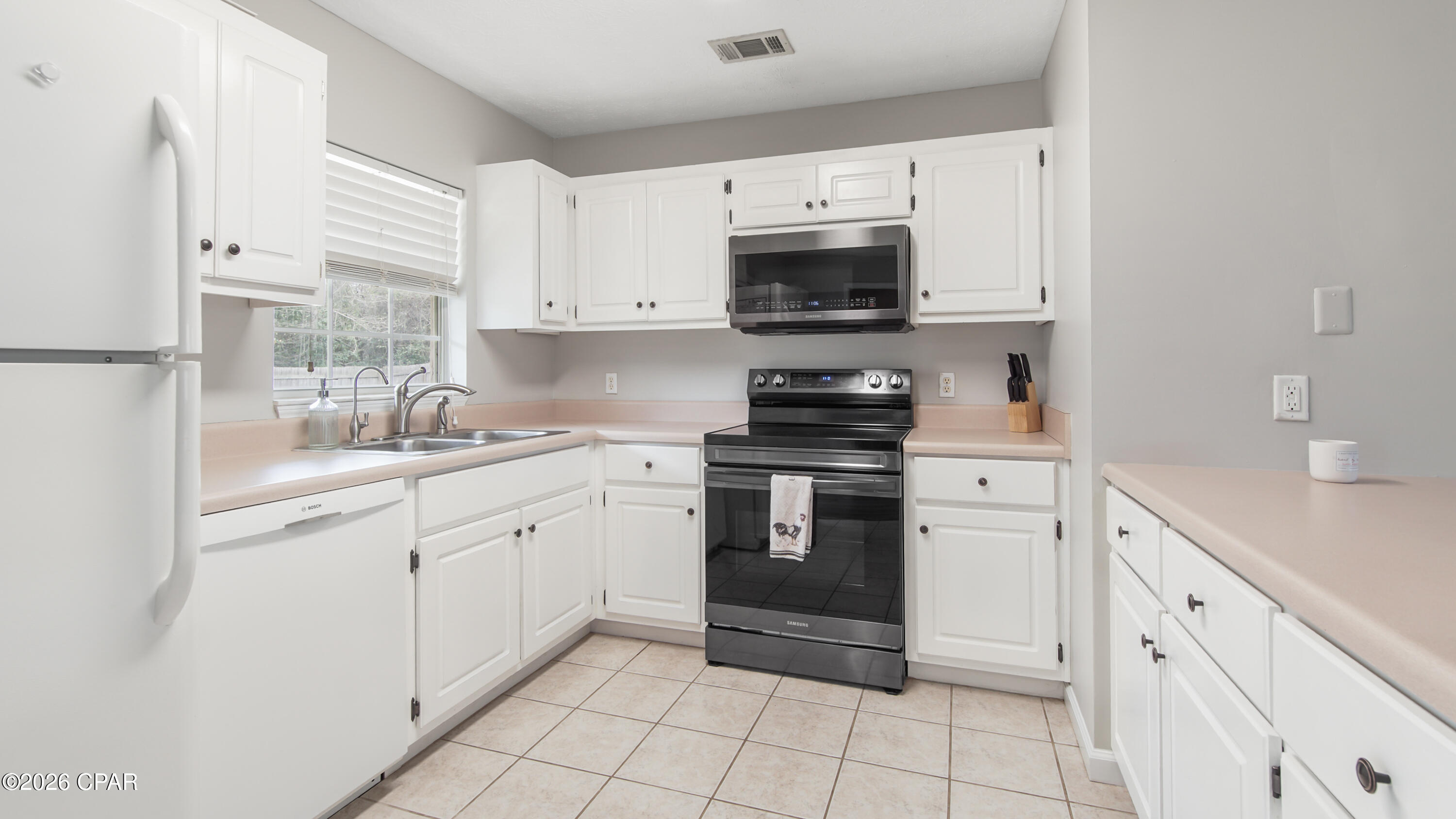 Image 16 For 7912 Campflowers Road