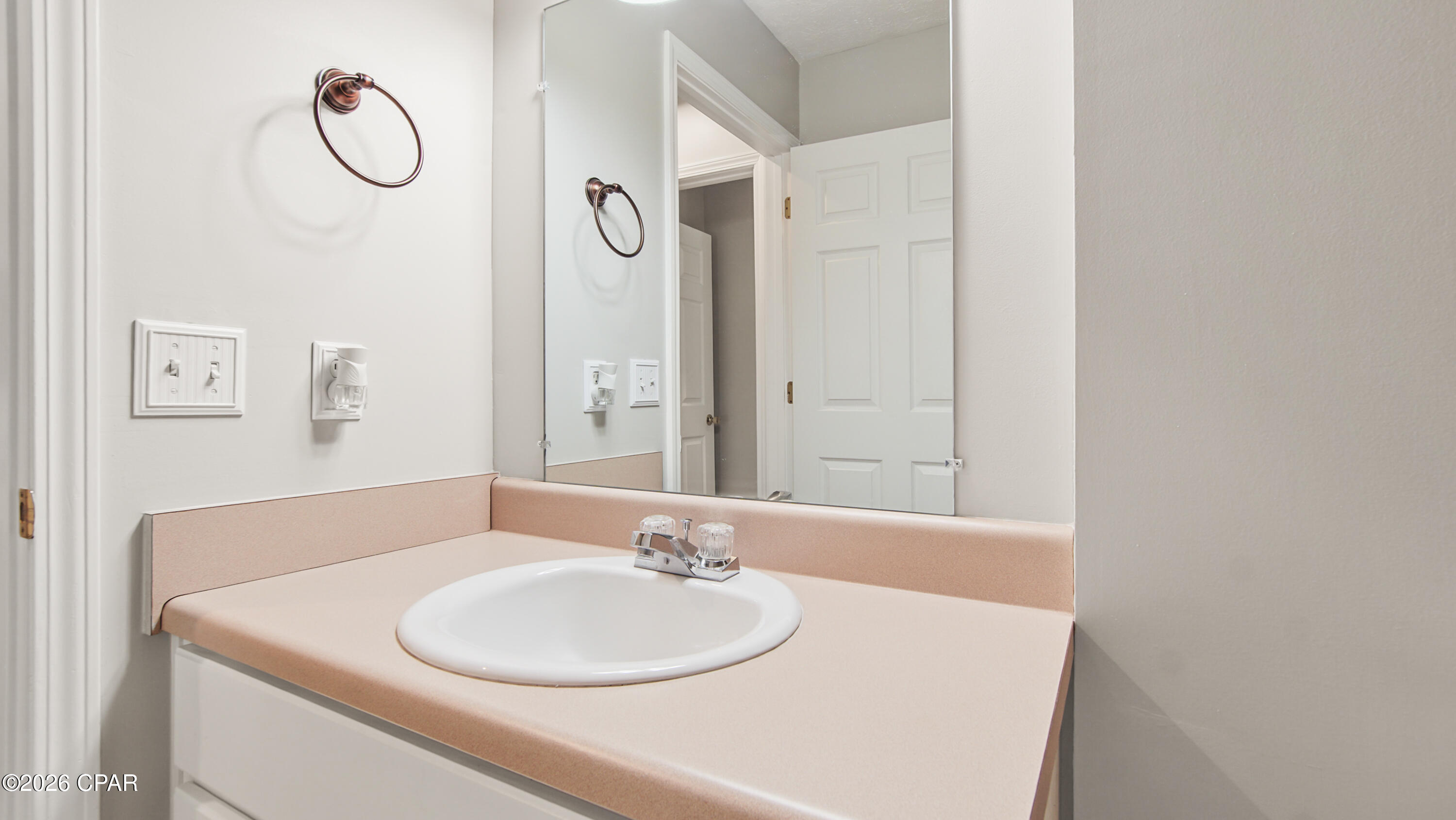 Image 25 For 7912 Campflowers Road