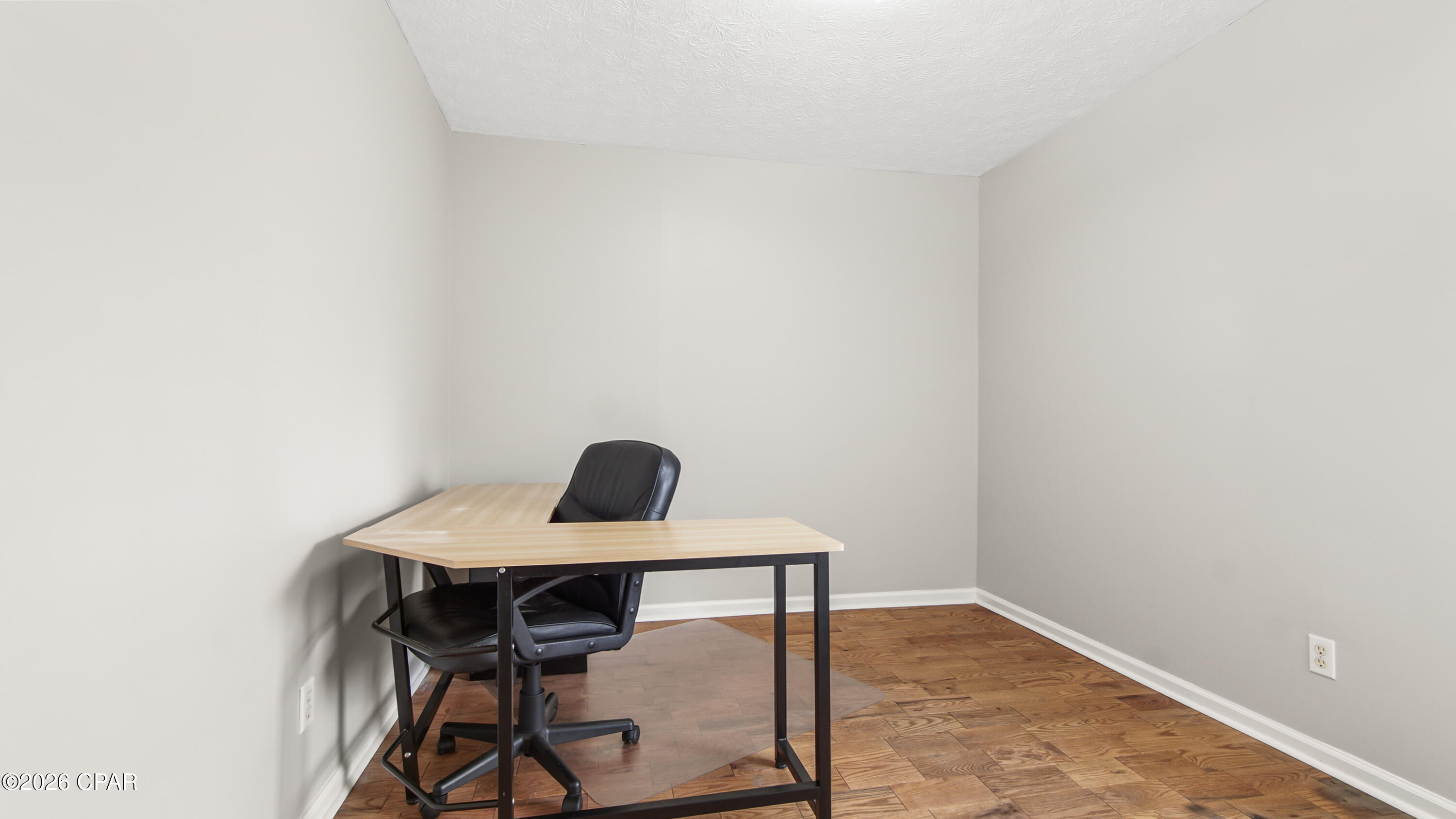 Image 26 For 7912 Campflowers Road