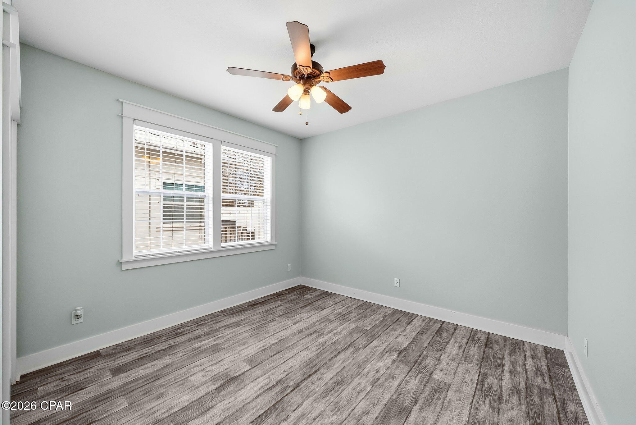 Image 18 For 415 Paradise Boulevard