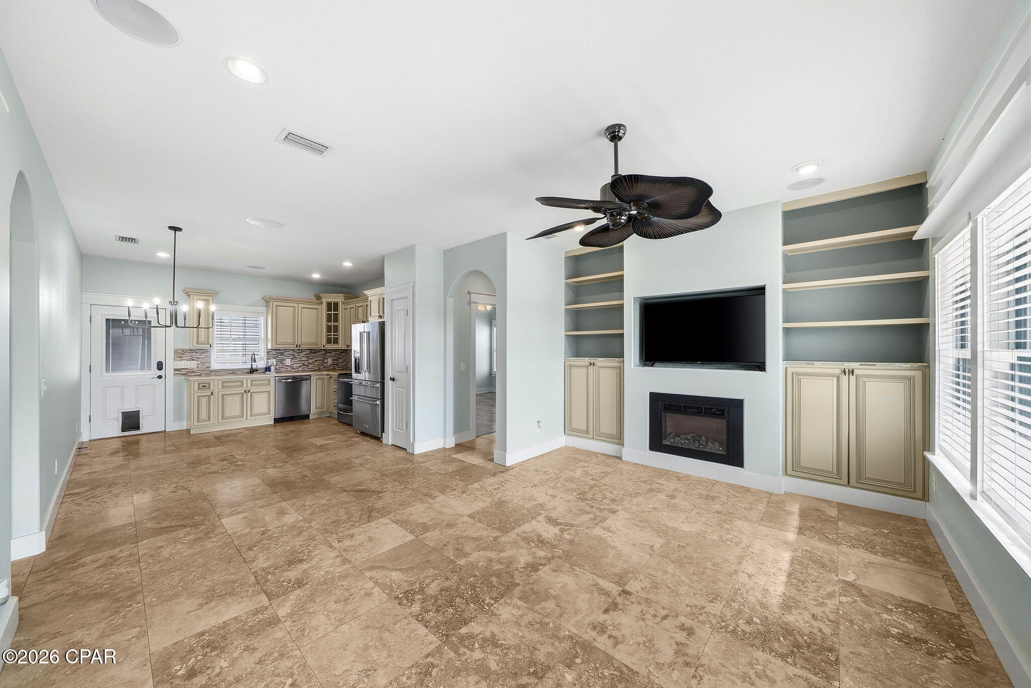 Image 7 For 415 Paradise Boulevard