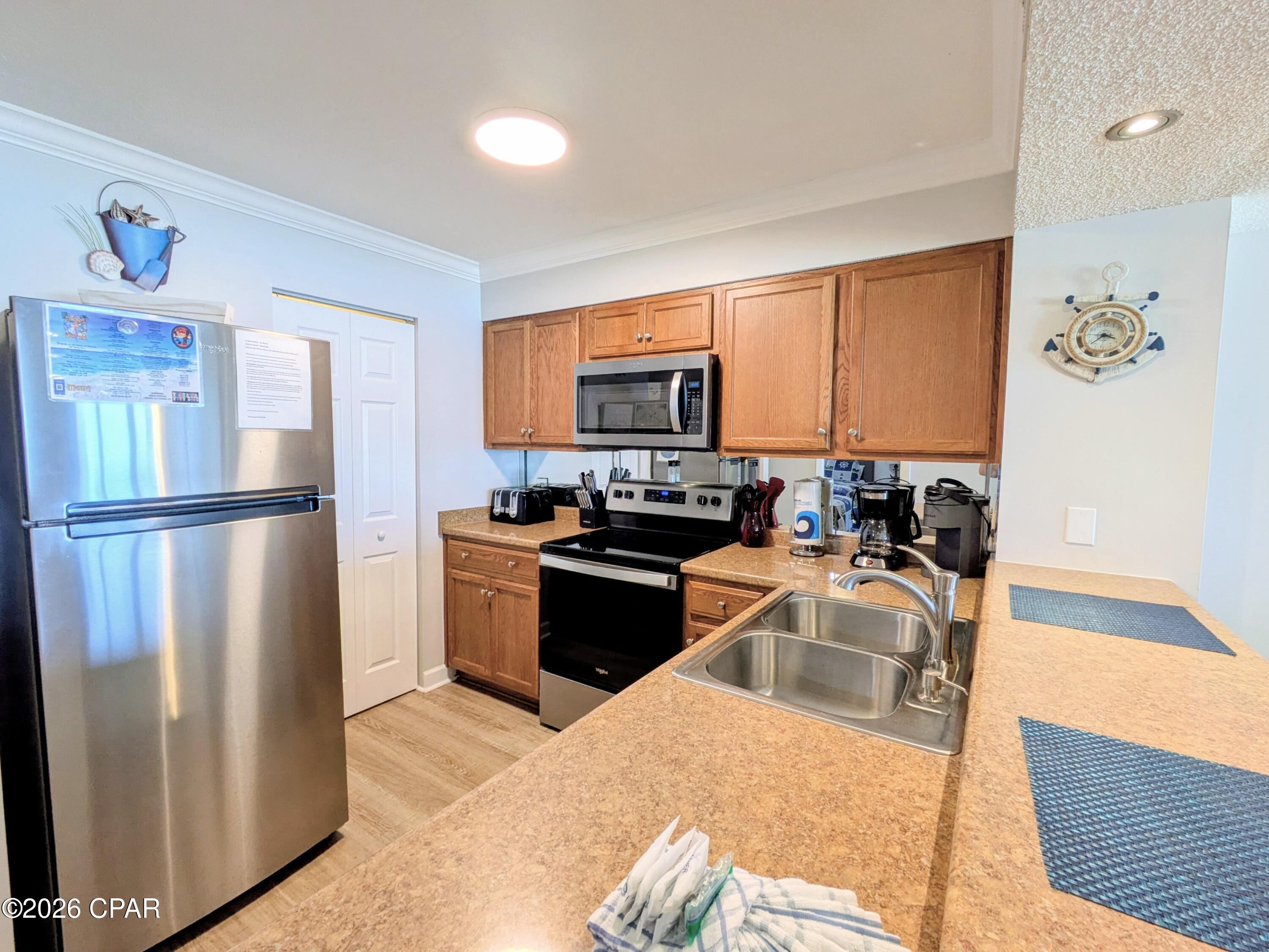 Image 3 For 7205 Thomas Drive D303