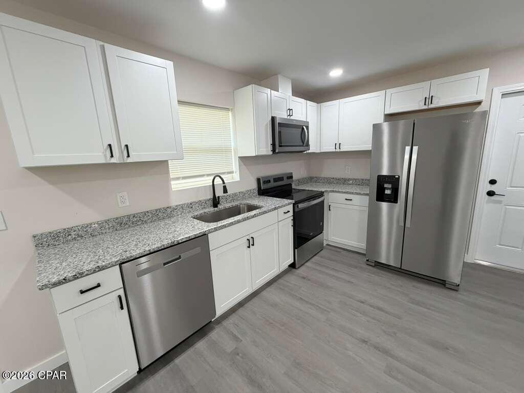 Image 6 For 208 Kraft Avenue